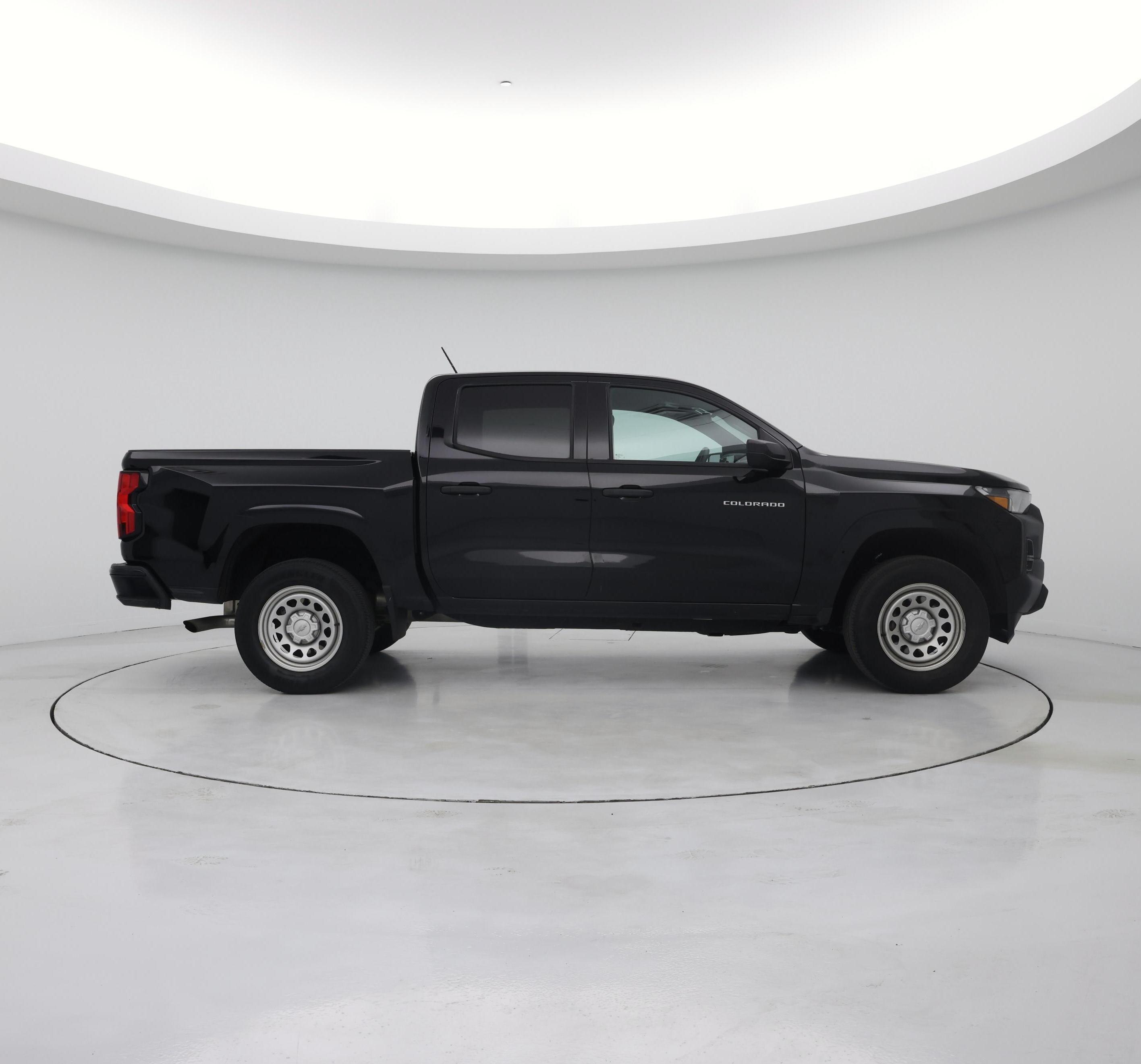 Thumbnail: 2023 Chevrolet Colorado - 7