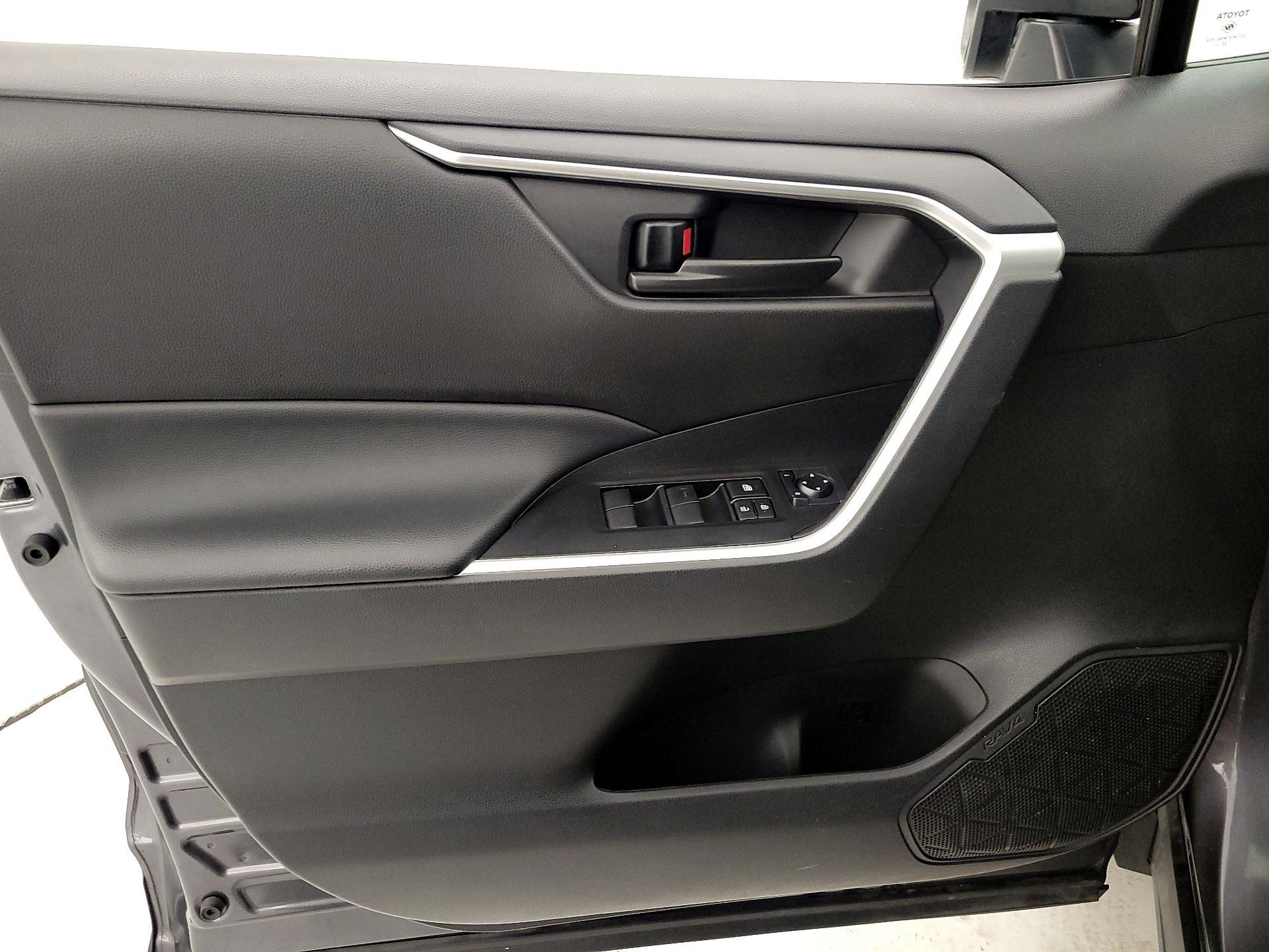 Thumbnail: 2023 Toyota RAV4 - 12