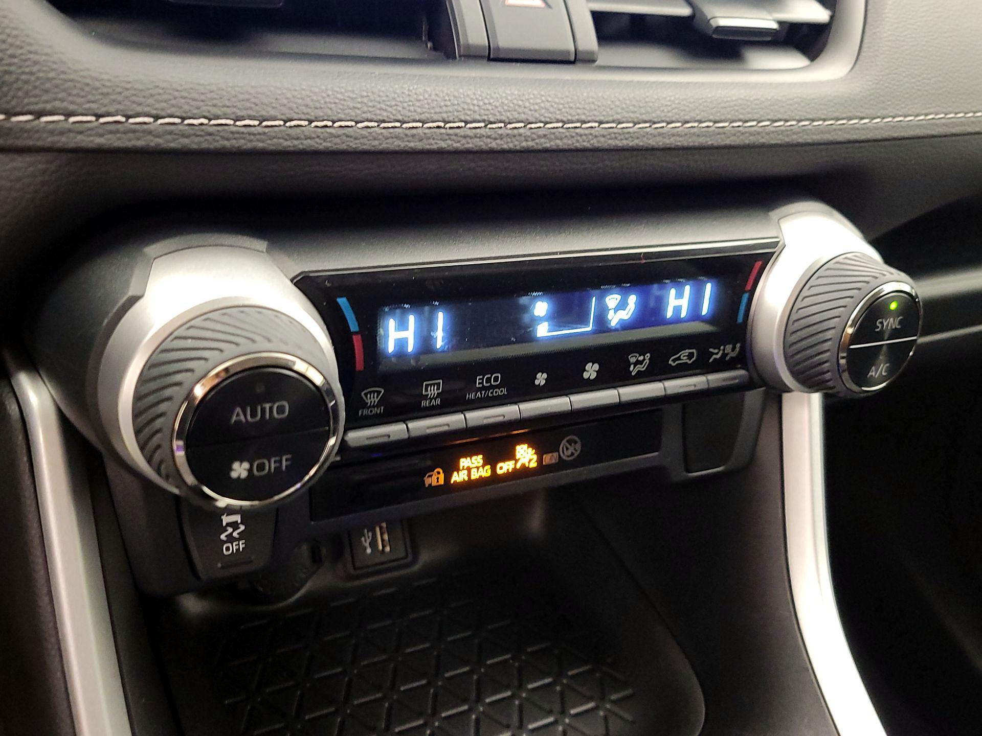 Thumbnail: 2023 Toyota RAV4 - 16