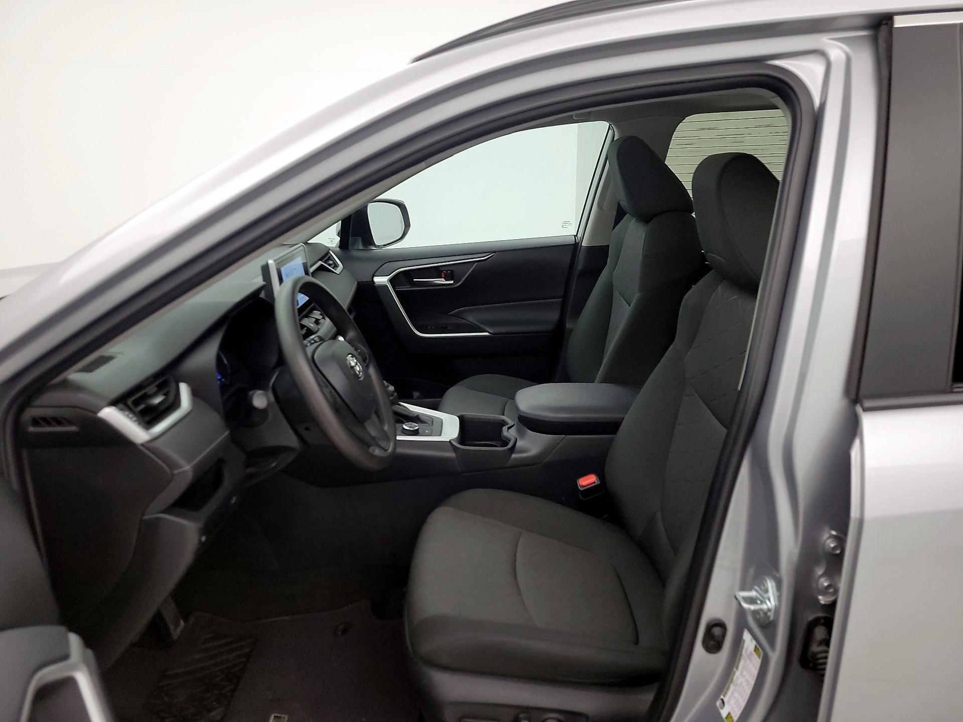 Thumbnail: 2023 Toyota RAV4 - 11