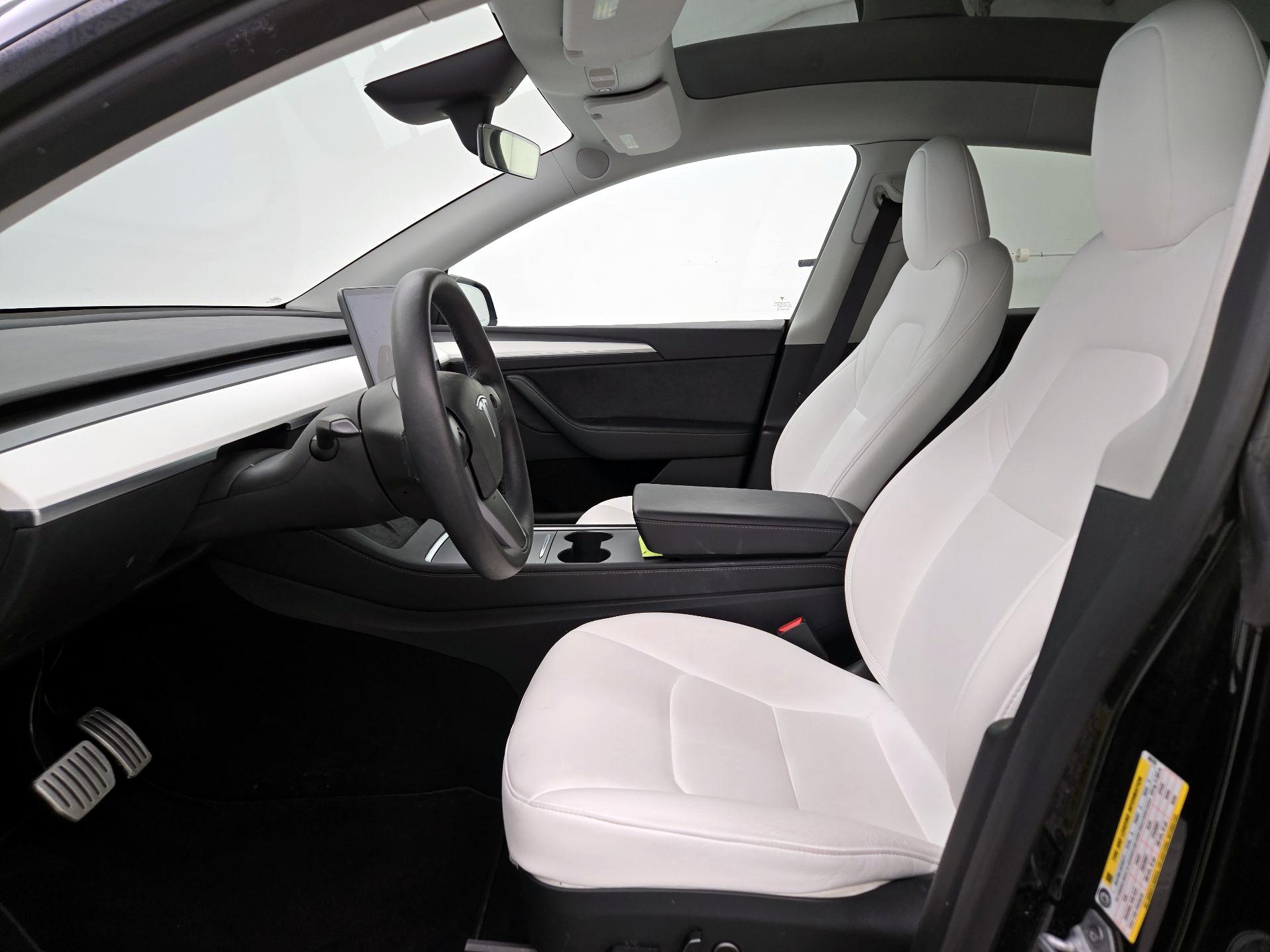 Thumbnail: 2023 Tesla Model Y - 11