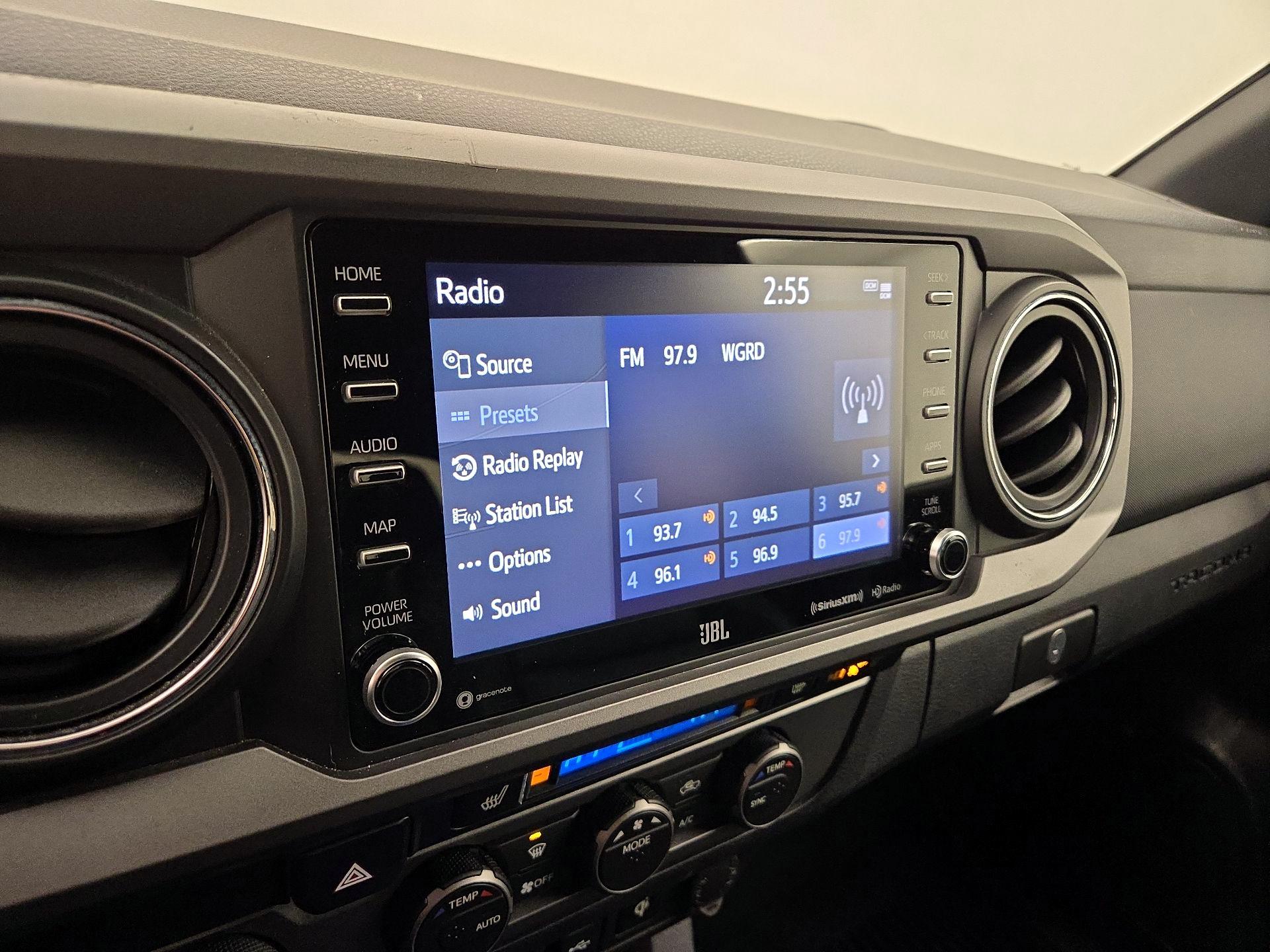 Thumbnail: 2022 Toyota Tacoma - 16