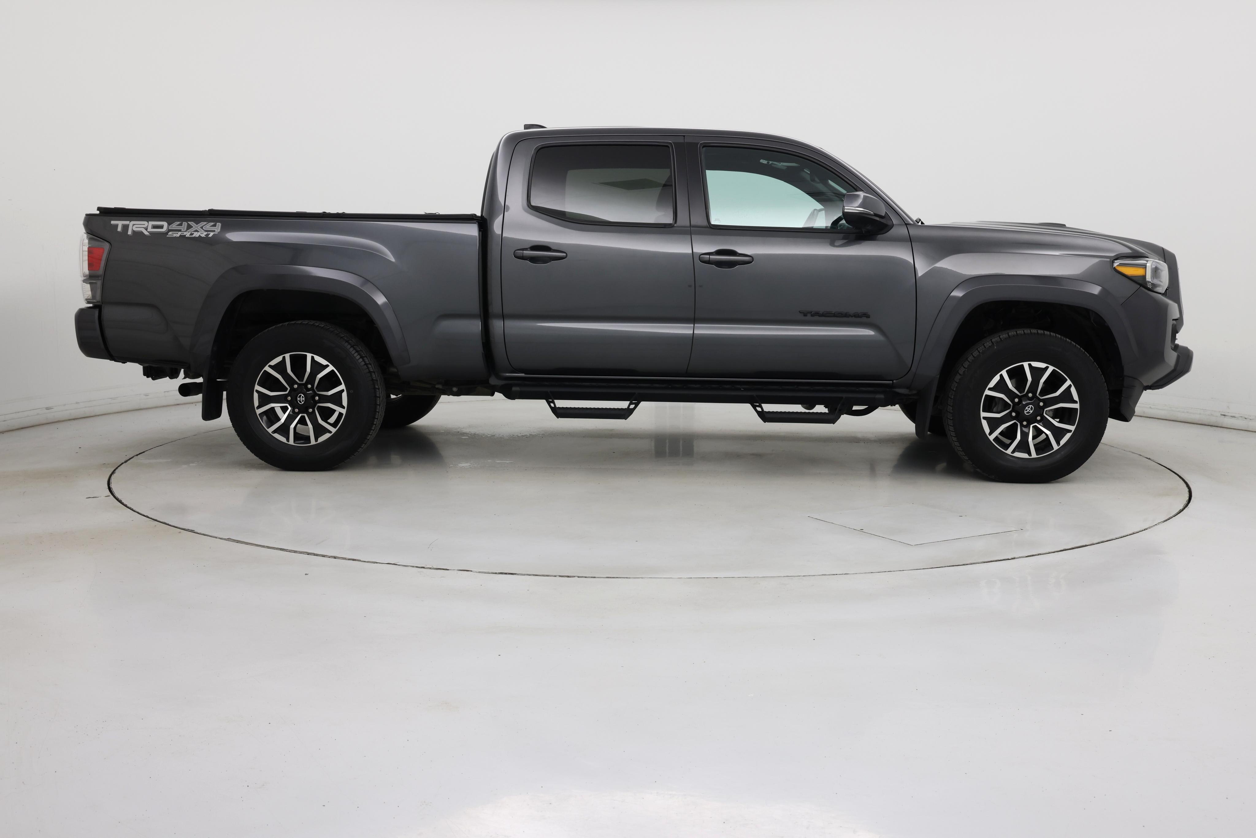 Thumbnail: 2022 Toyota Tacoma - 7