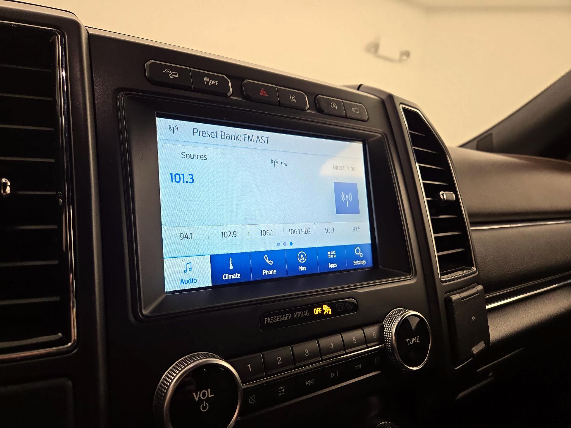 Thumbnail: 2020 Ford Expedition - 16