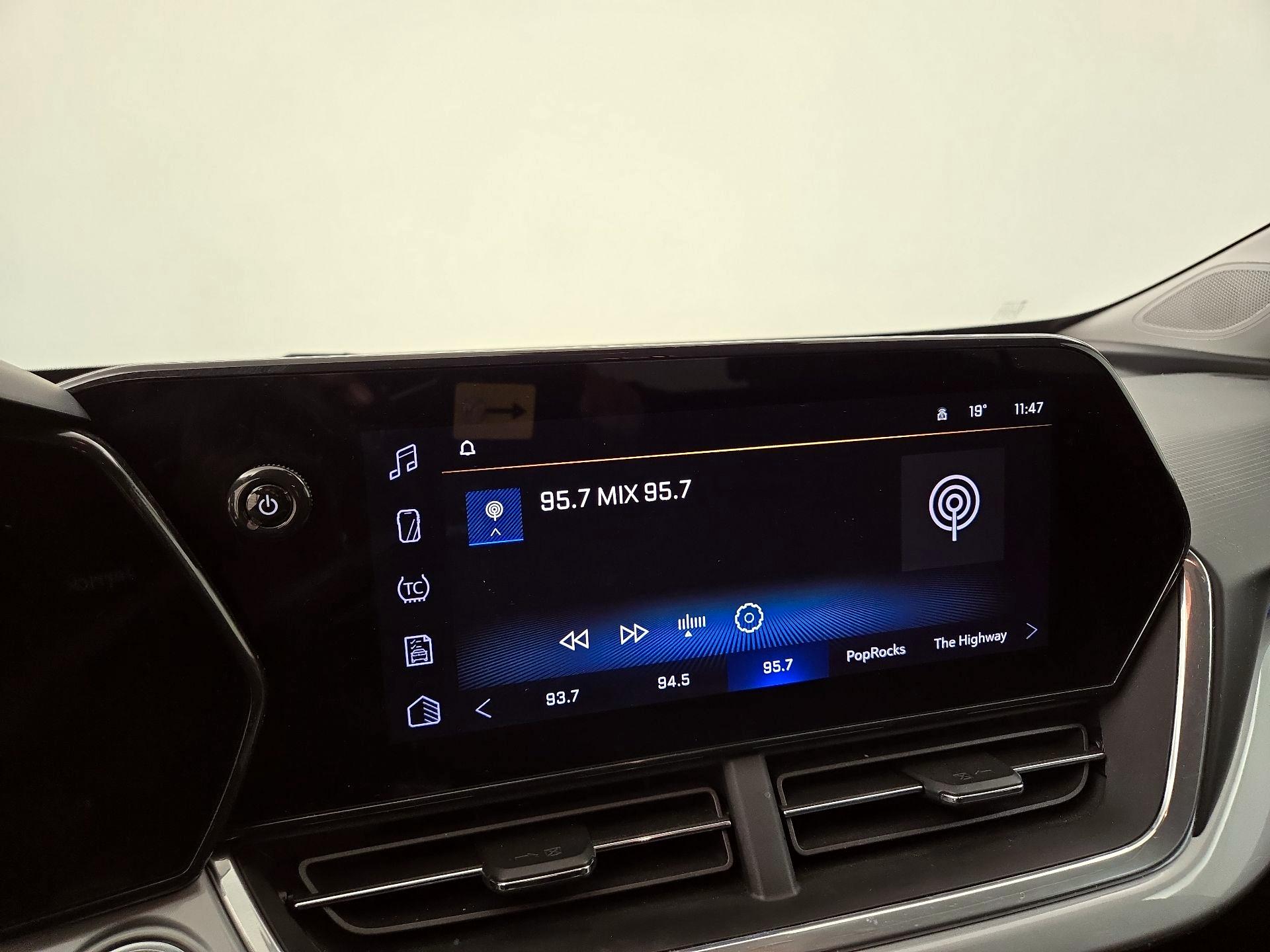 Thumbnail: 2024 Chevrolet Trax - 15