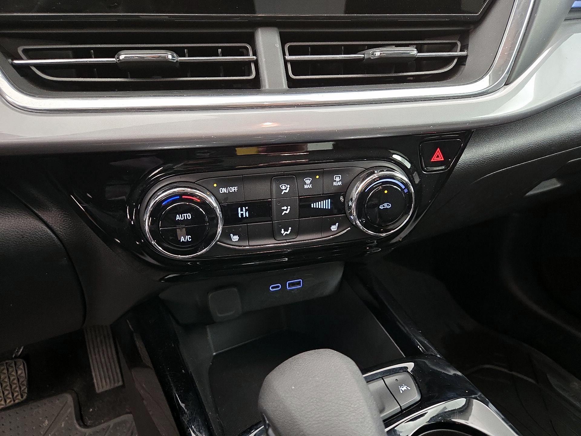 Thumbnail: 2024 Chevrolet Trax - 16