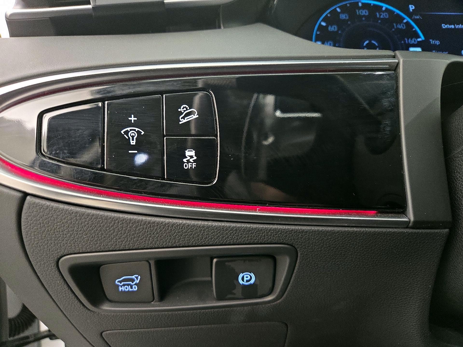 Thumbnail: 2024 Genesis GV70 - 13