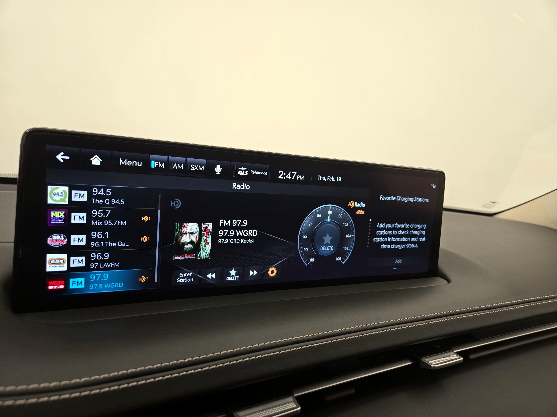 Thumbnail: 2024 Genesis GV70 - 16