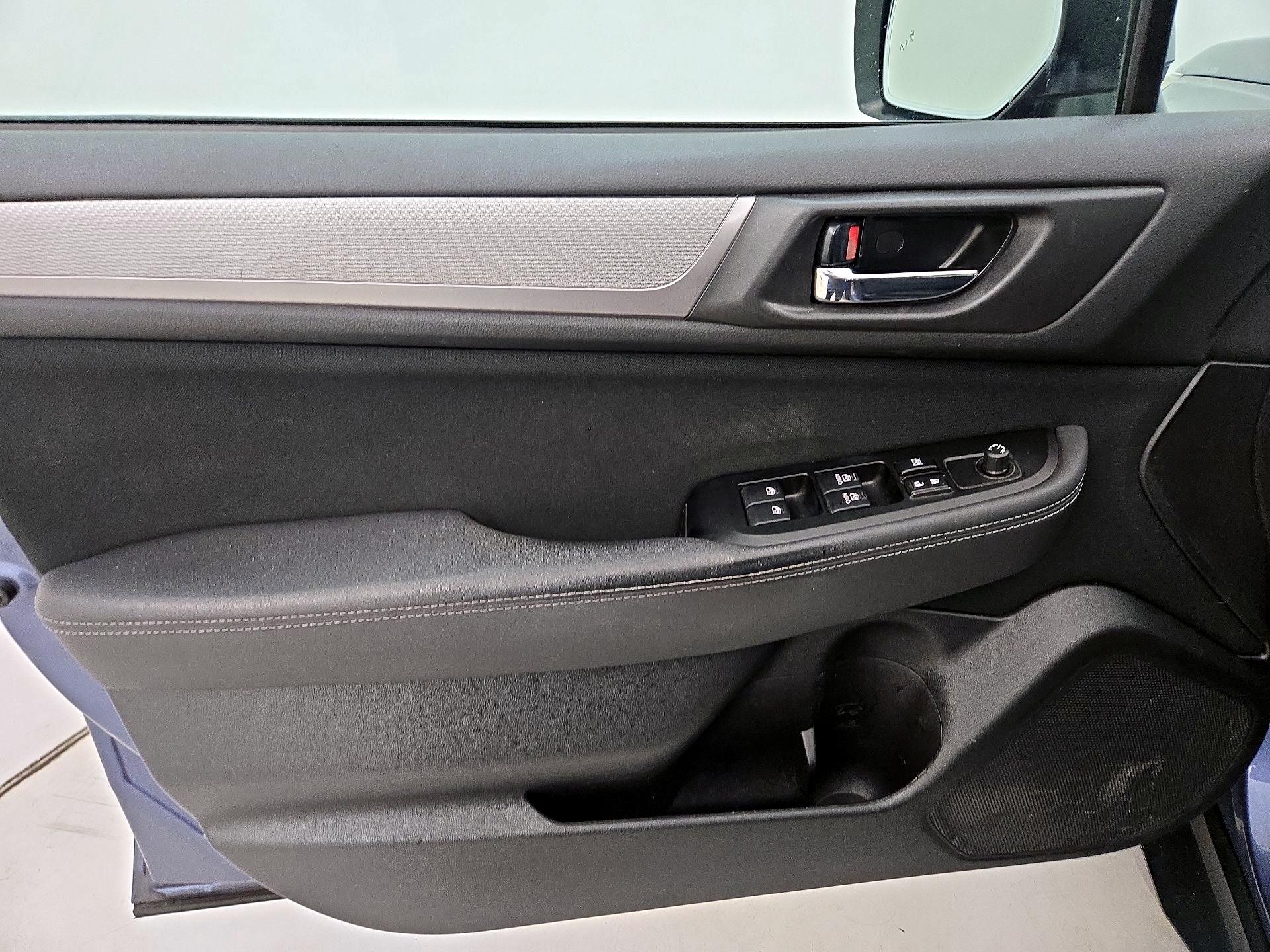 Thumbnail: 2016 Subaru Outback - 12