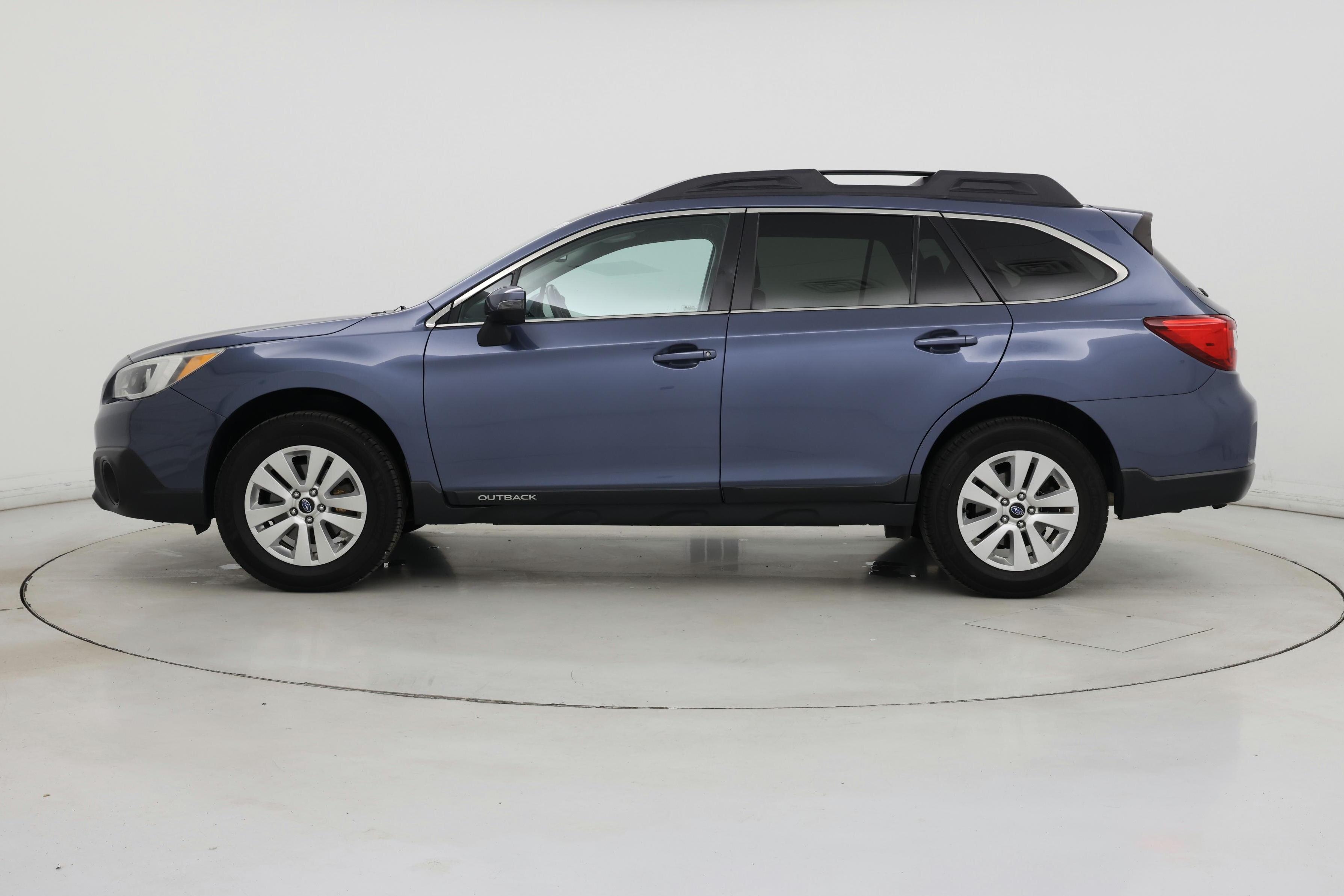 Thumbnail: 2016 Subaru Outback - 3