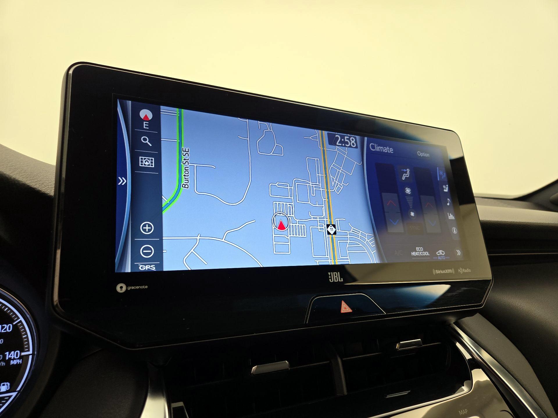 Thumbnail: 2022 Toyota Venza - 14