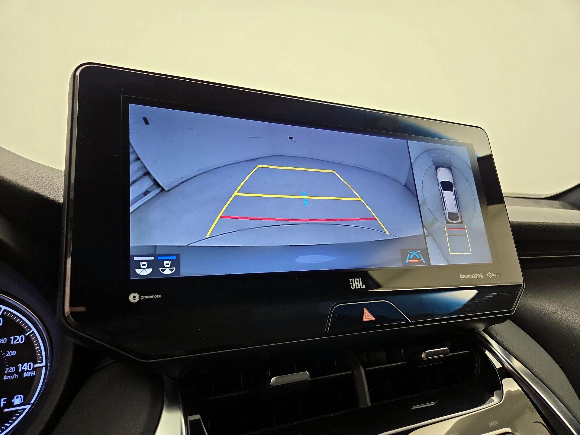 Thumbnail: 2022 Toyota Venza - 15