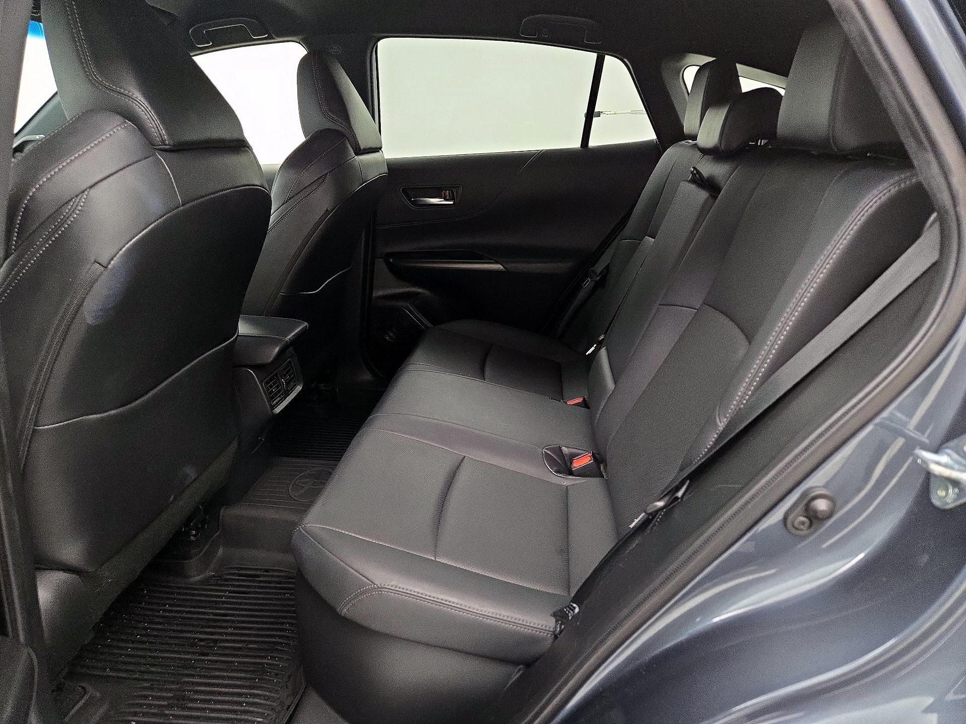 Thumbnail: 2022 Toyota Venza - 20