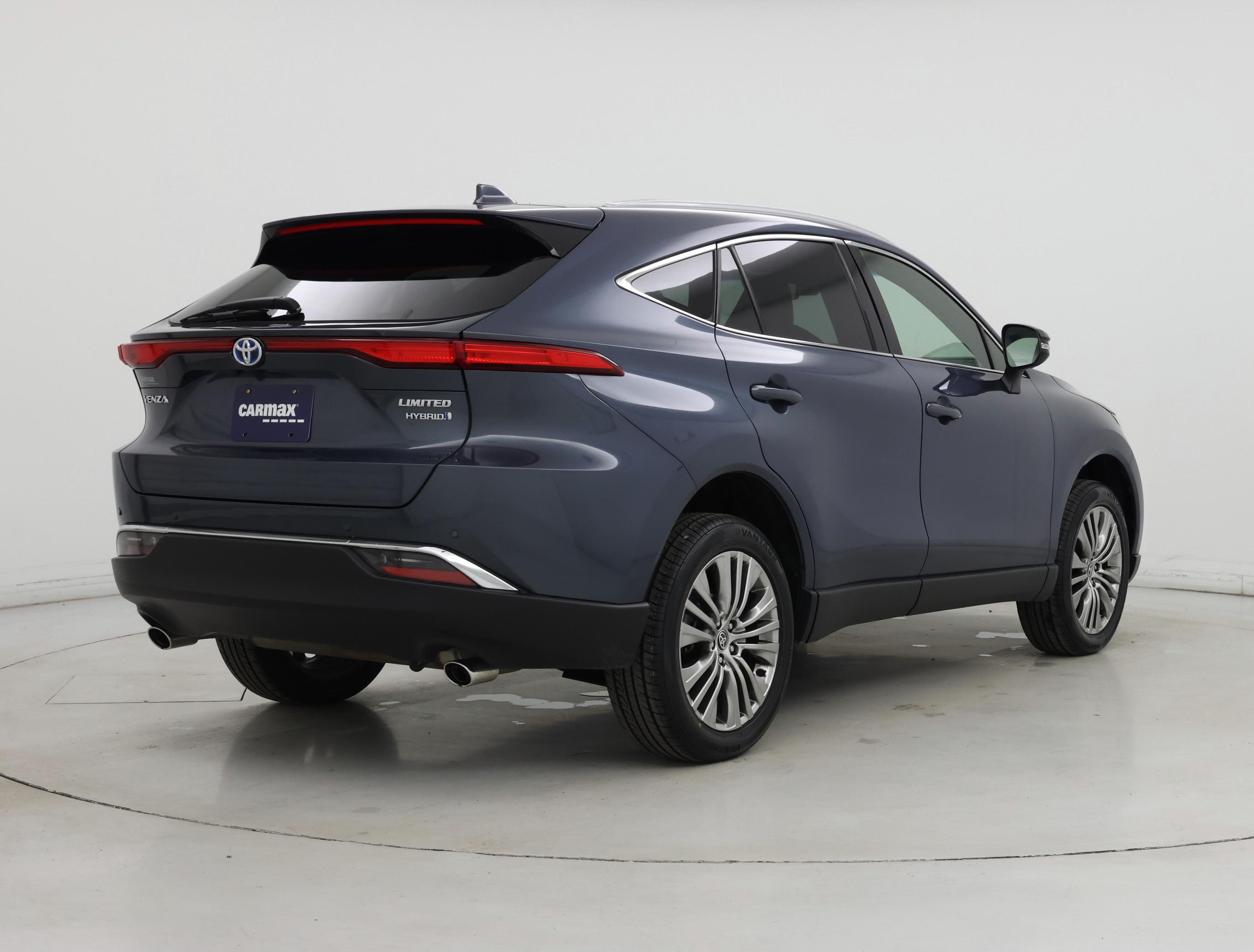 Thumbnail: 2022 Toyota Venza - 8