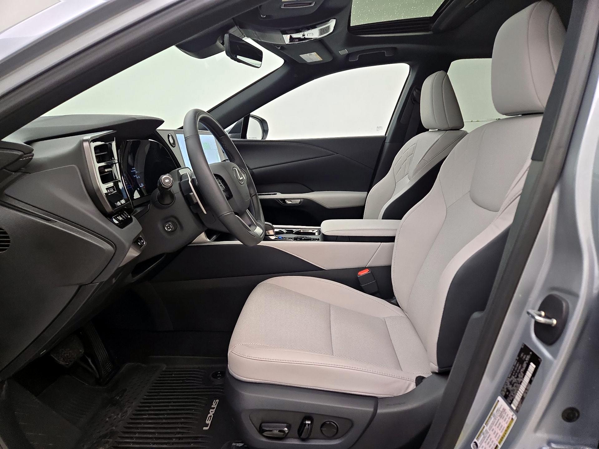 Thumbnail: 2025 Lexus RX - 11