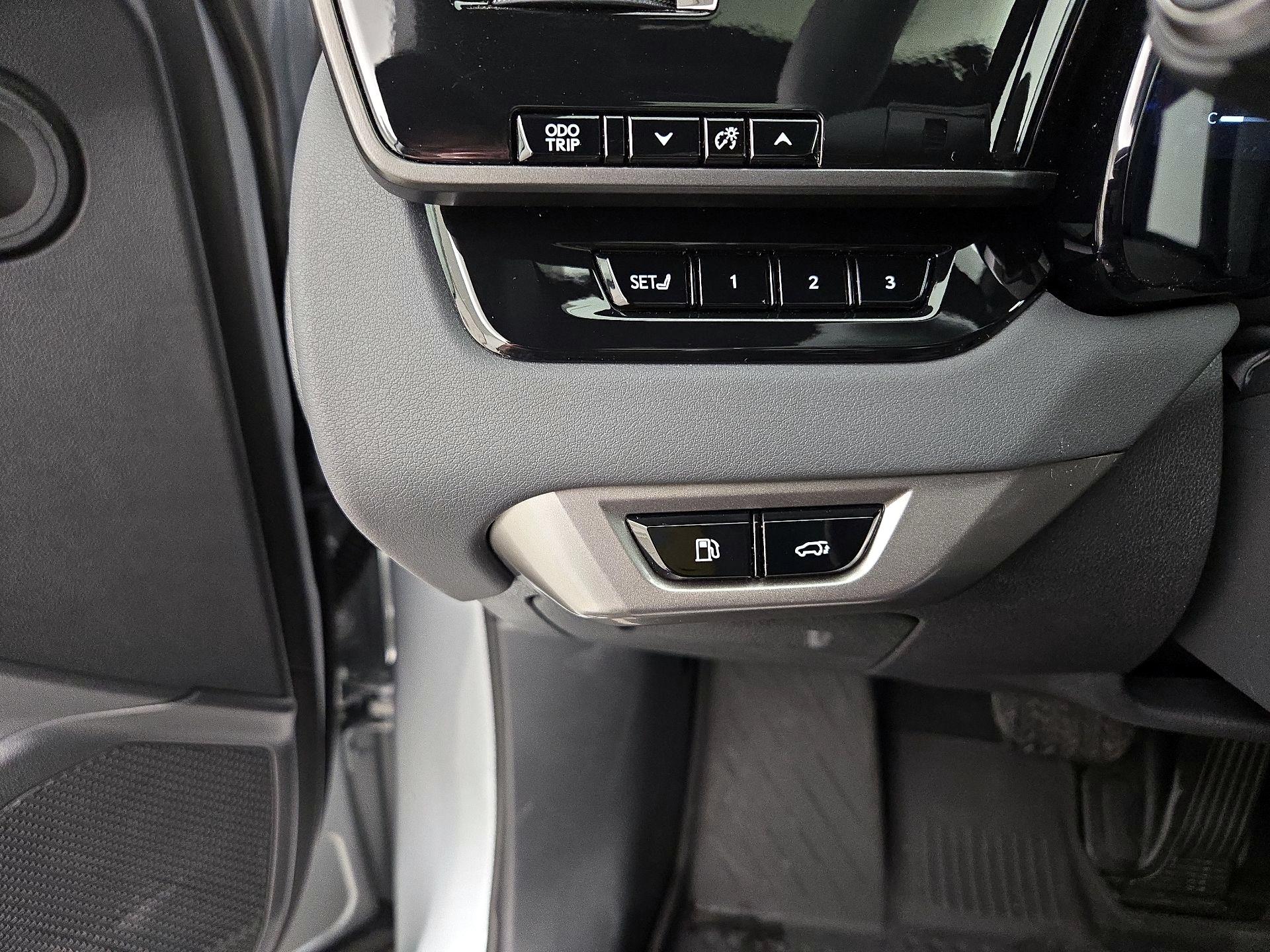 Thumbnail: 2025 Lexus RX - 13