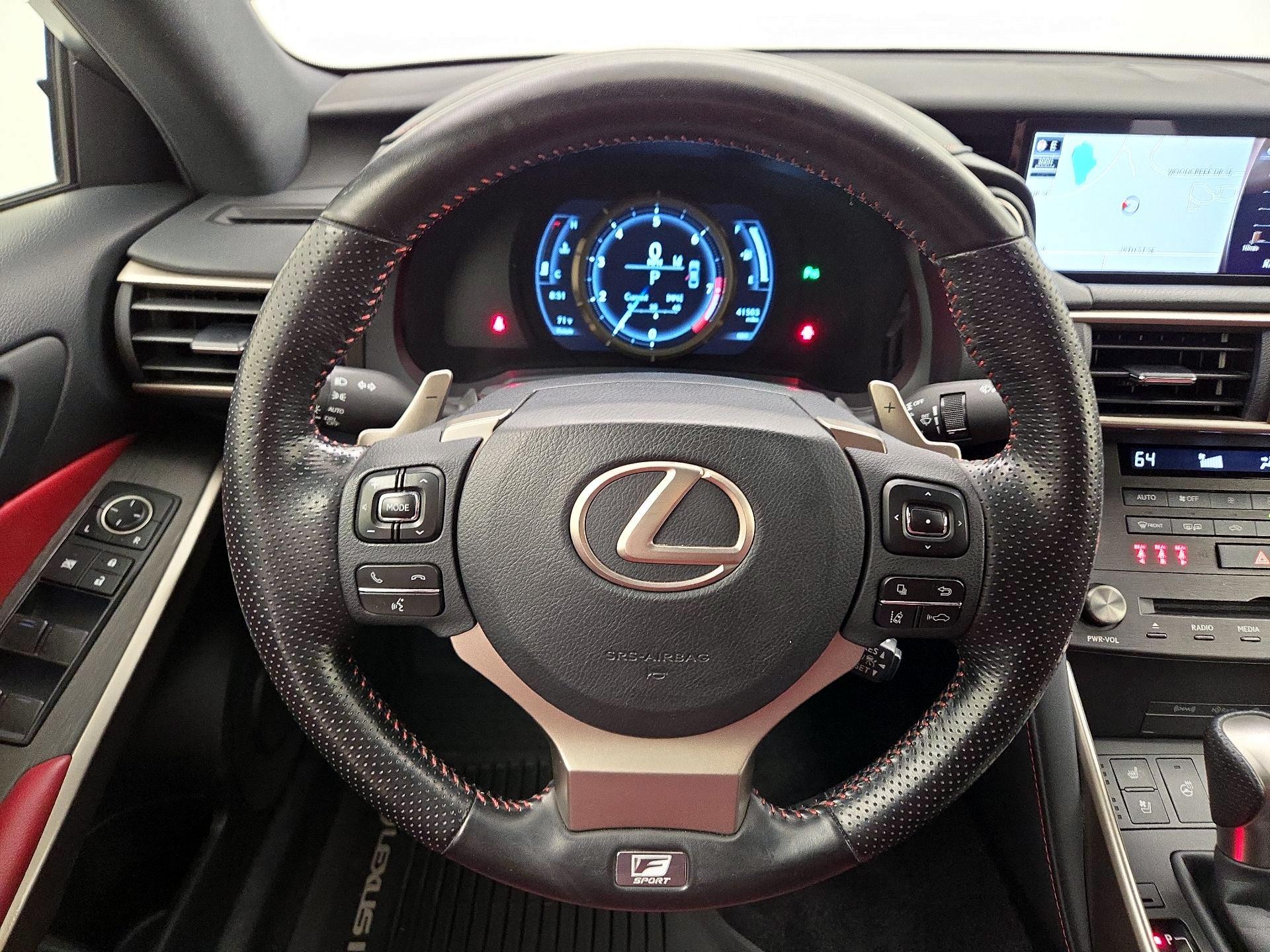 Thumbnail: 2020 Lexus IS - 10