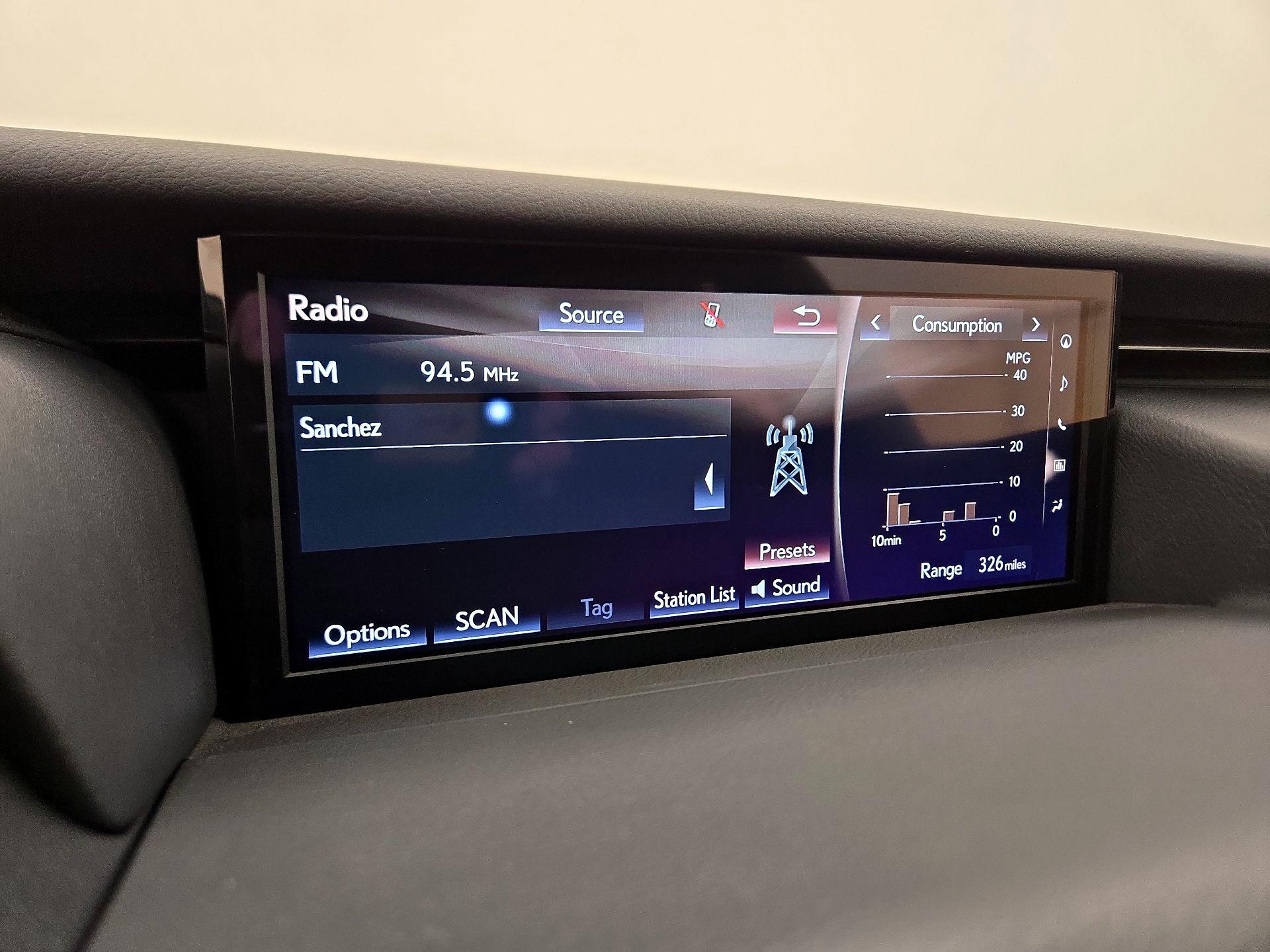 Thumbnail: 2020 Lexus IS - 16