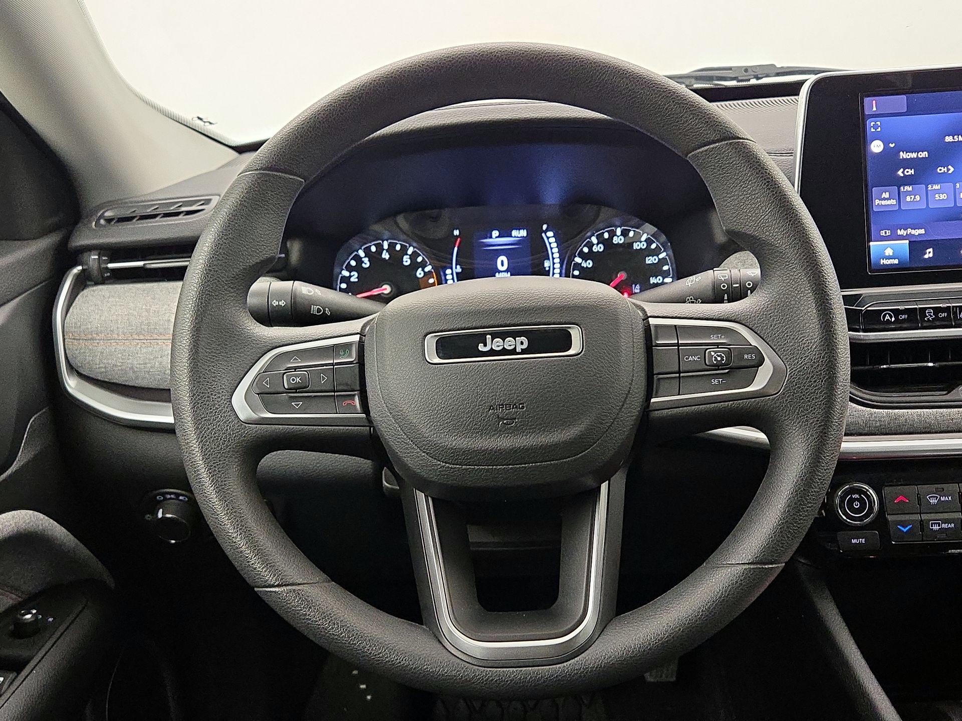 Thumbnail: 2022 Jeep Compass - 10