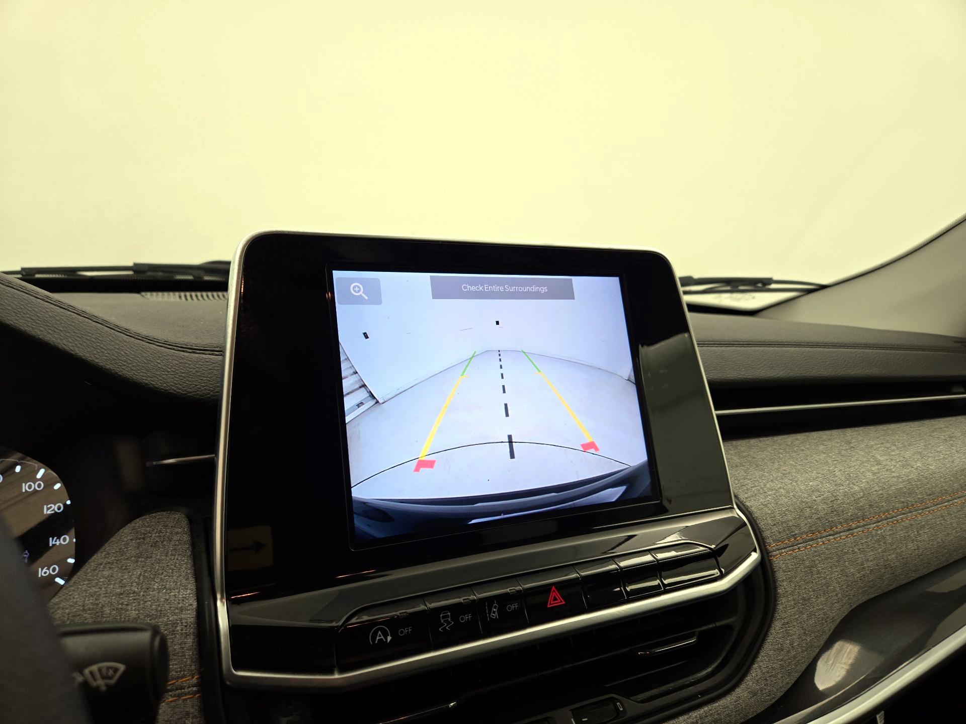 Thumbnail: 2022 Jeep Compass - 14