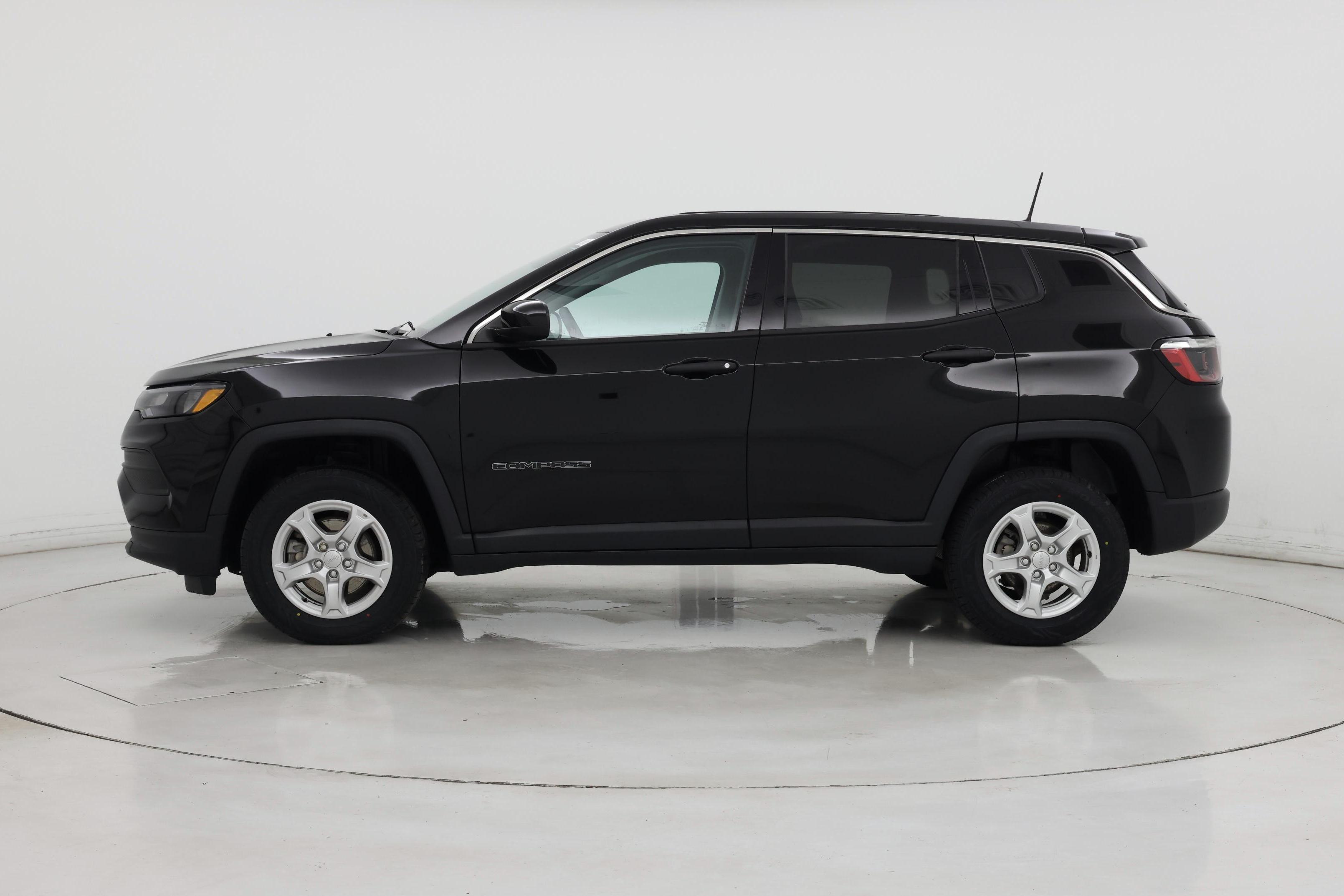 Thumbnail: 2022 Jeep Compass - 3
