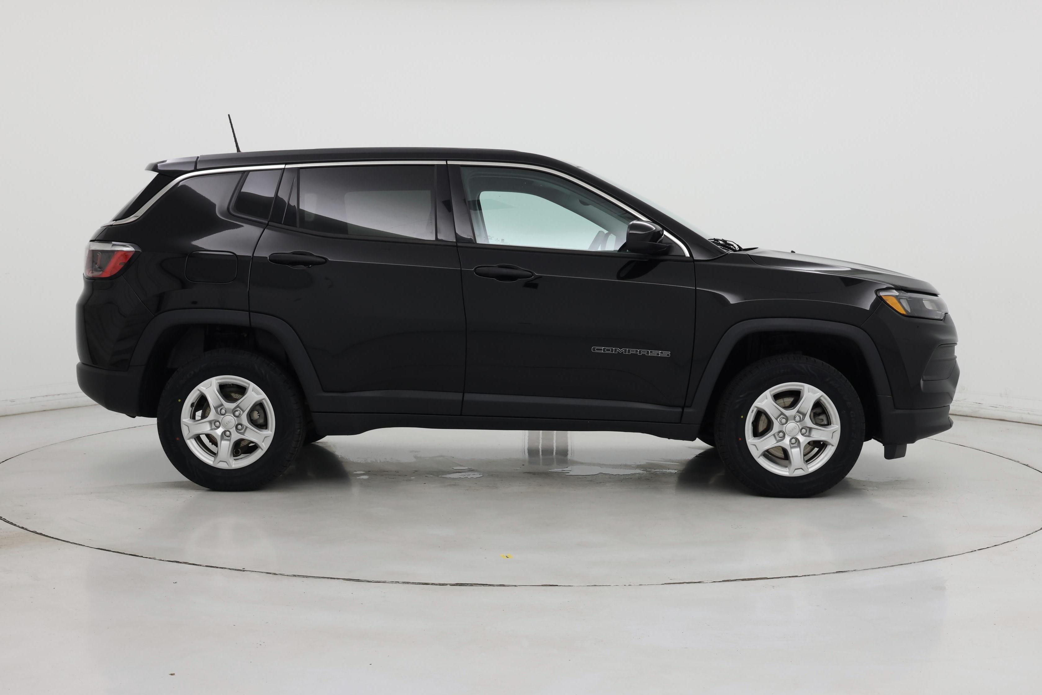 Thumbnail: 2022 Jeep Compass - 7