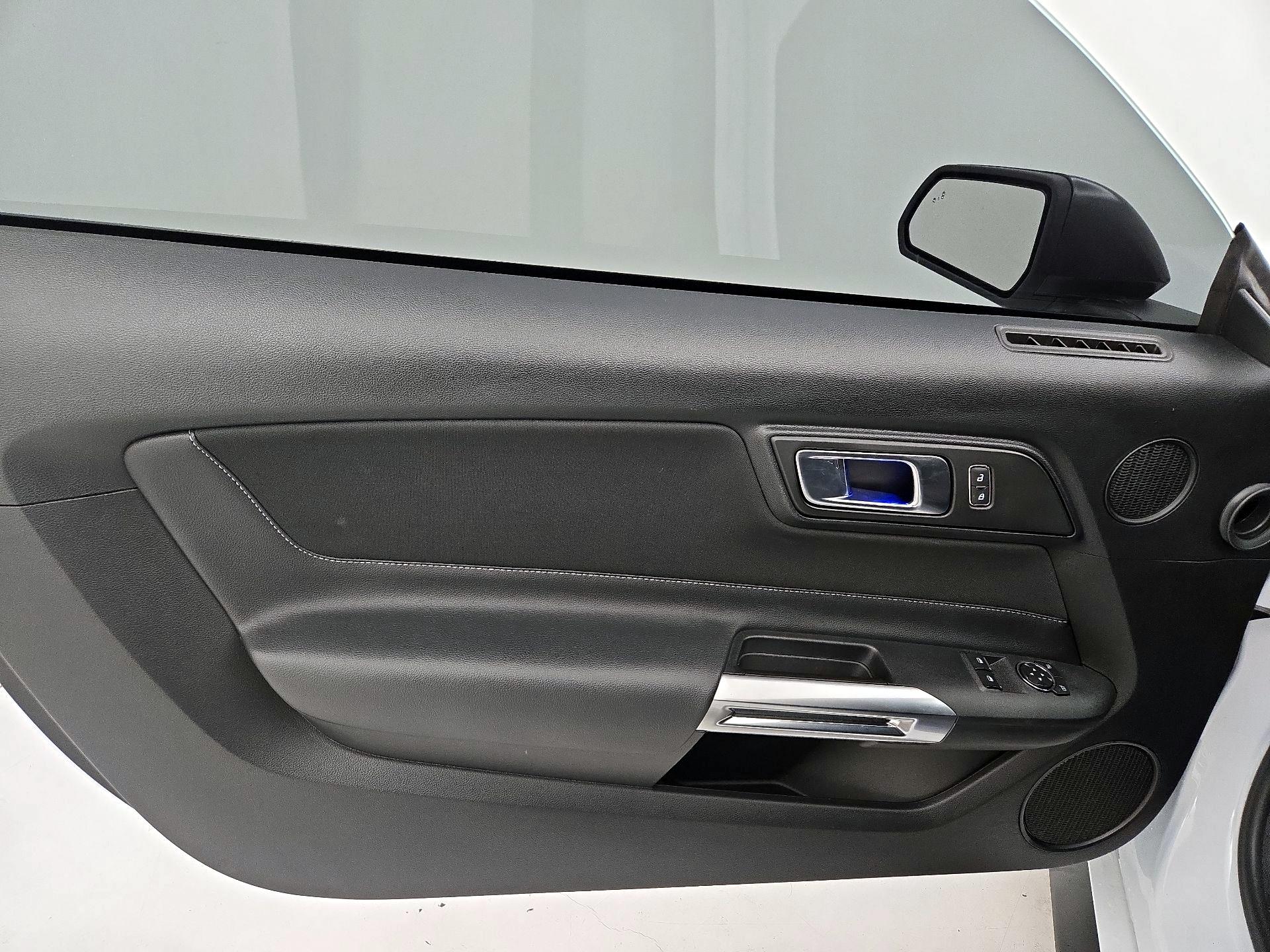 Thumbnail: 2022 Ford Mustang - 12