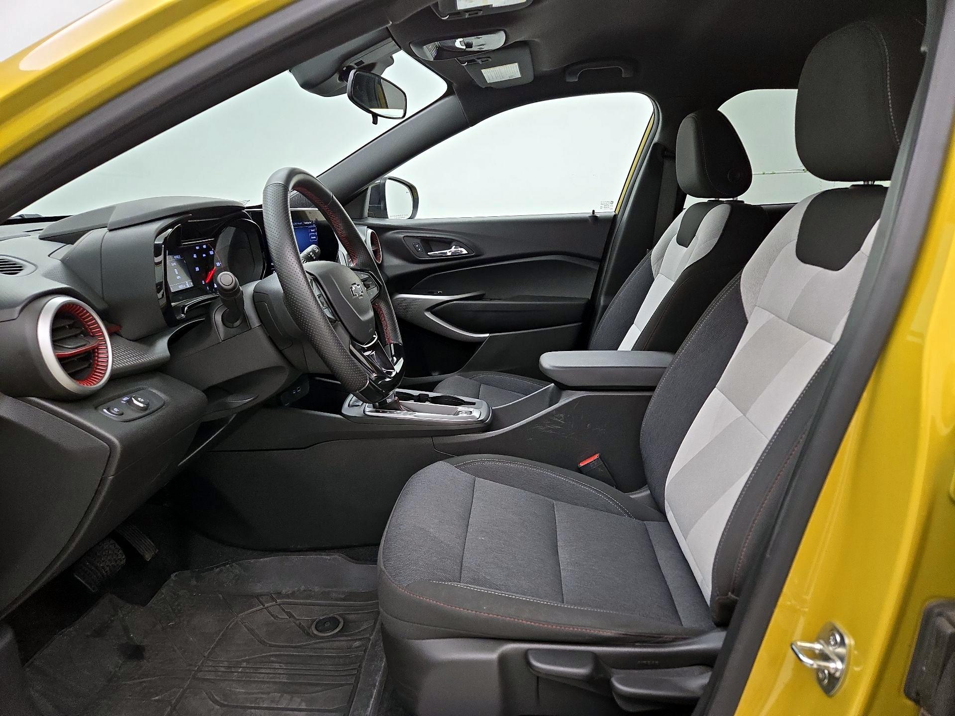 Thumbnail: 2024 Chevrolet Trax - 11