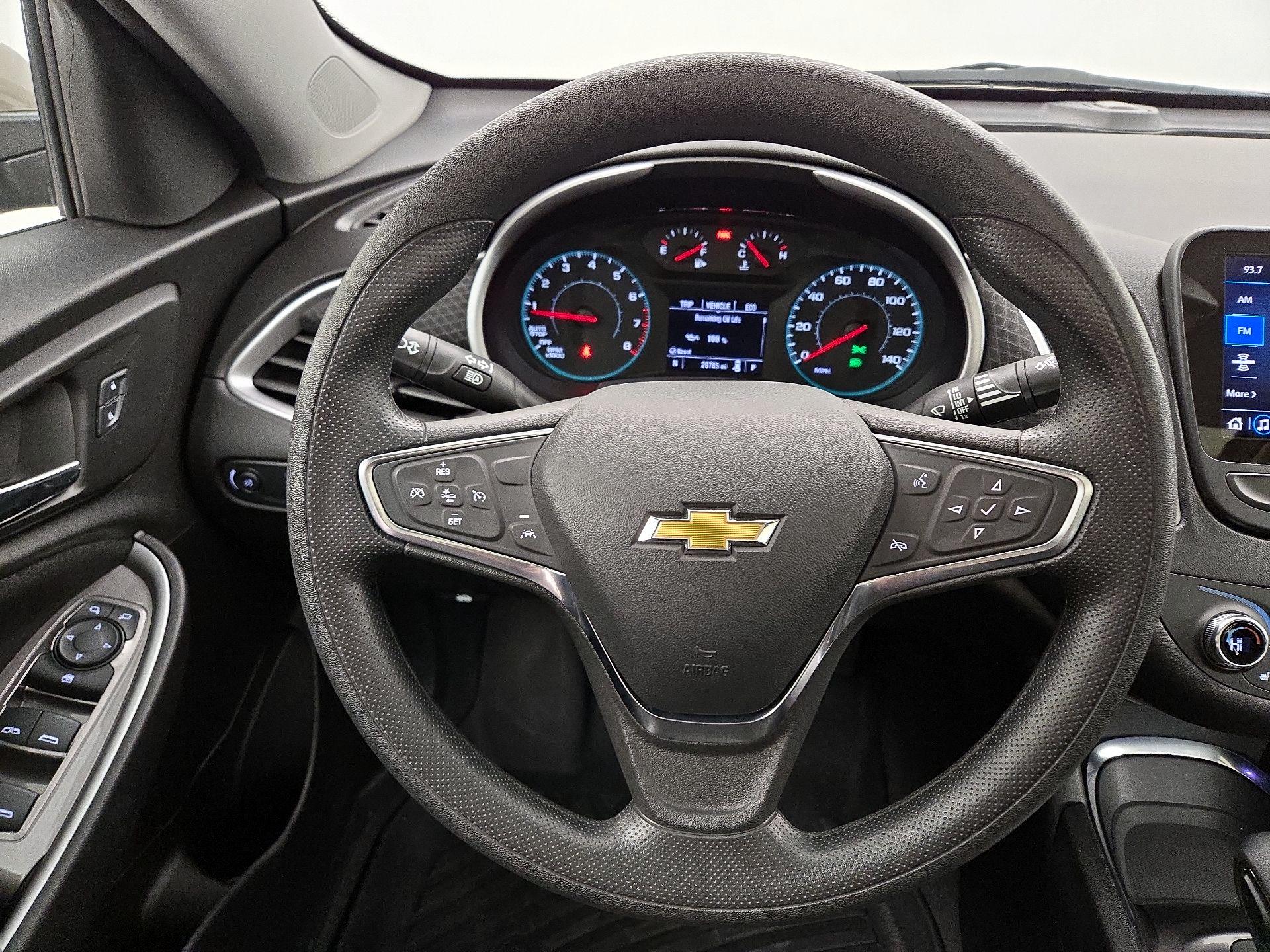 Thumbnail: 2024 Chevrolet Malibu - 10