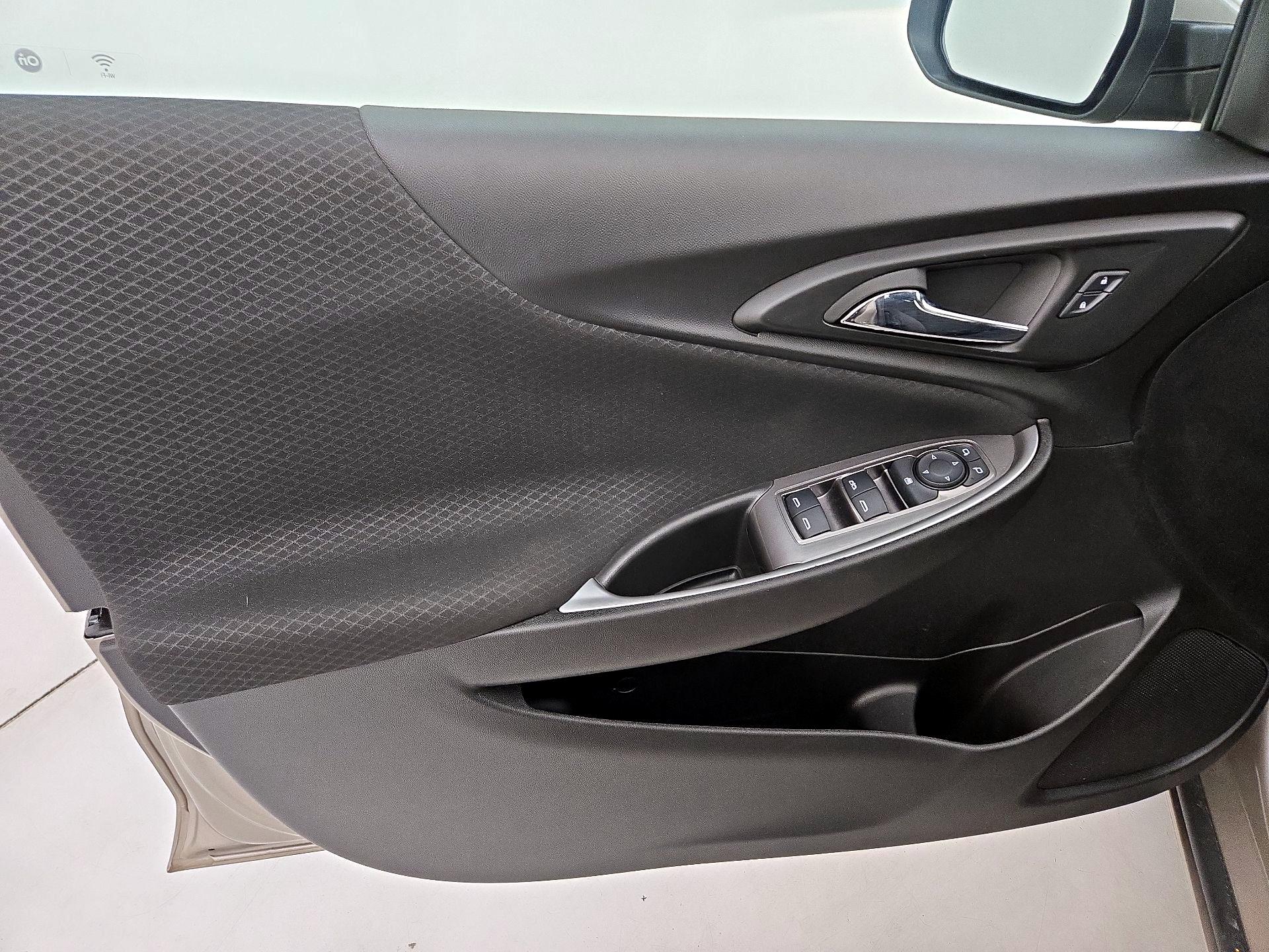 Thumbnail: 2024 Chevrolet Malibu - 12