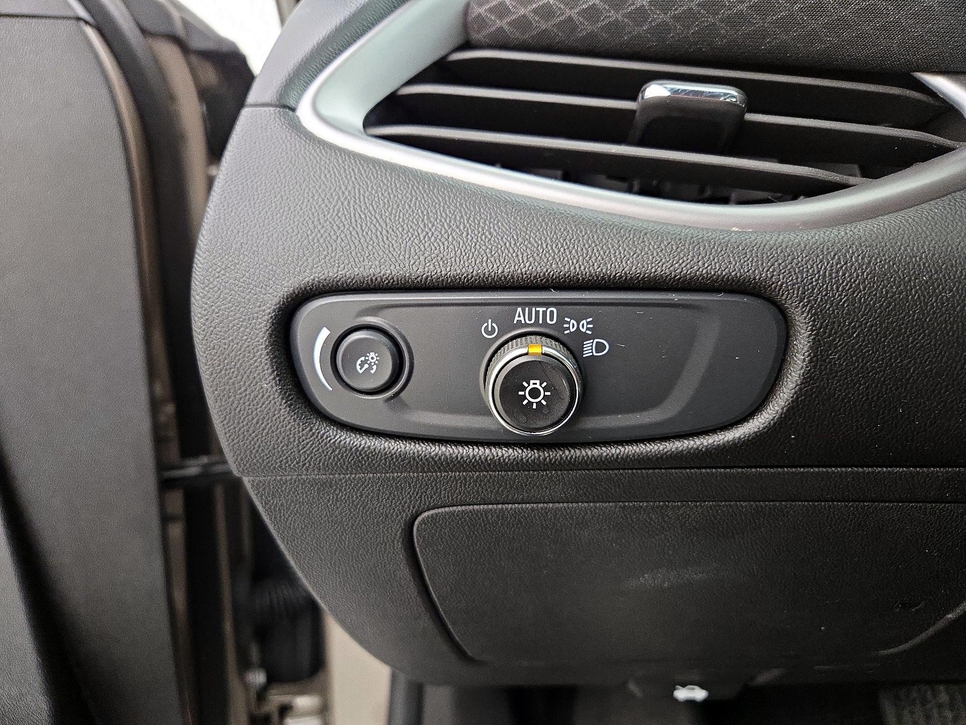 Thumbnail: 2024 Chevrolet Malibu - 13