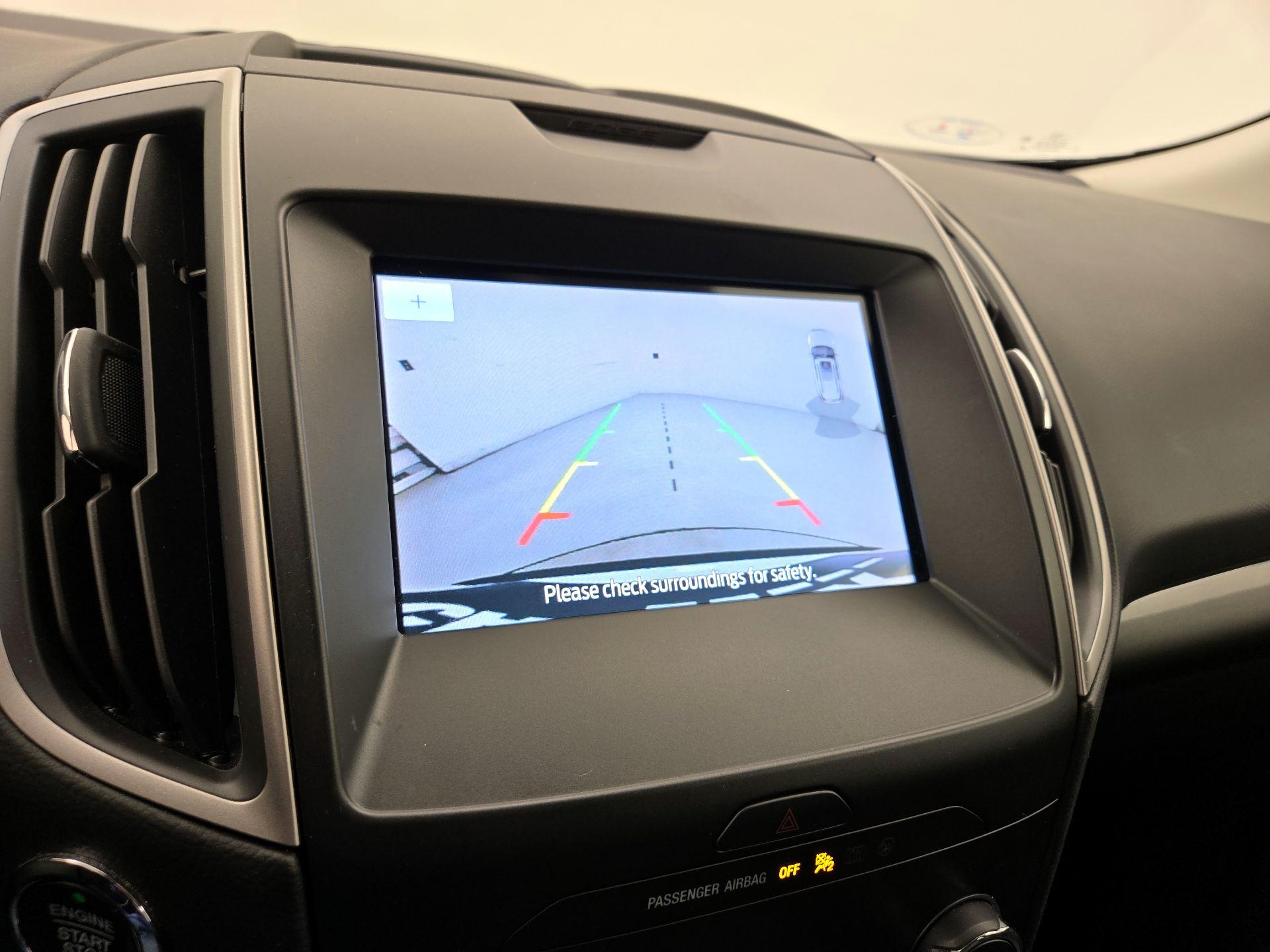 Thumbnail: 2020 Ford Edge - 14