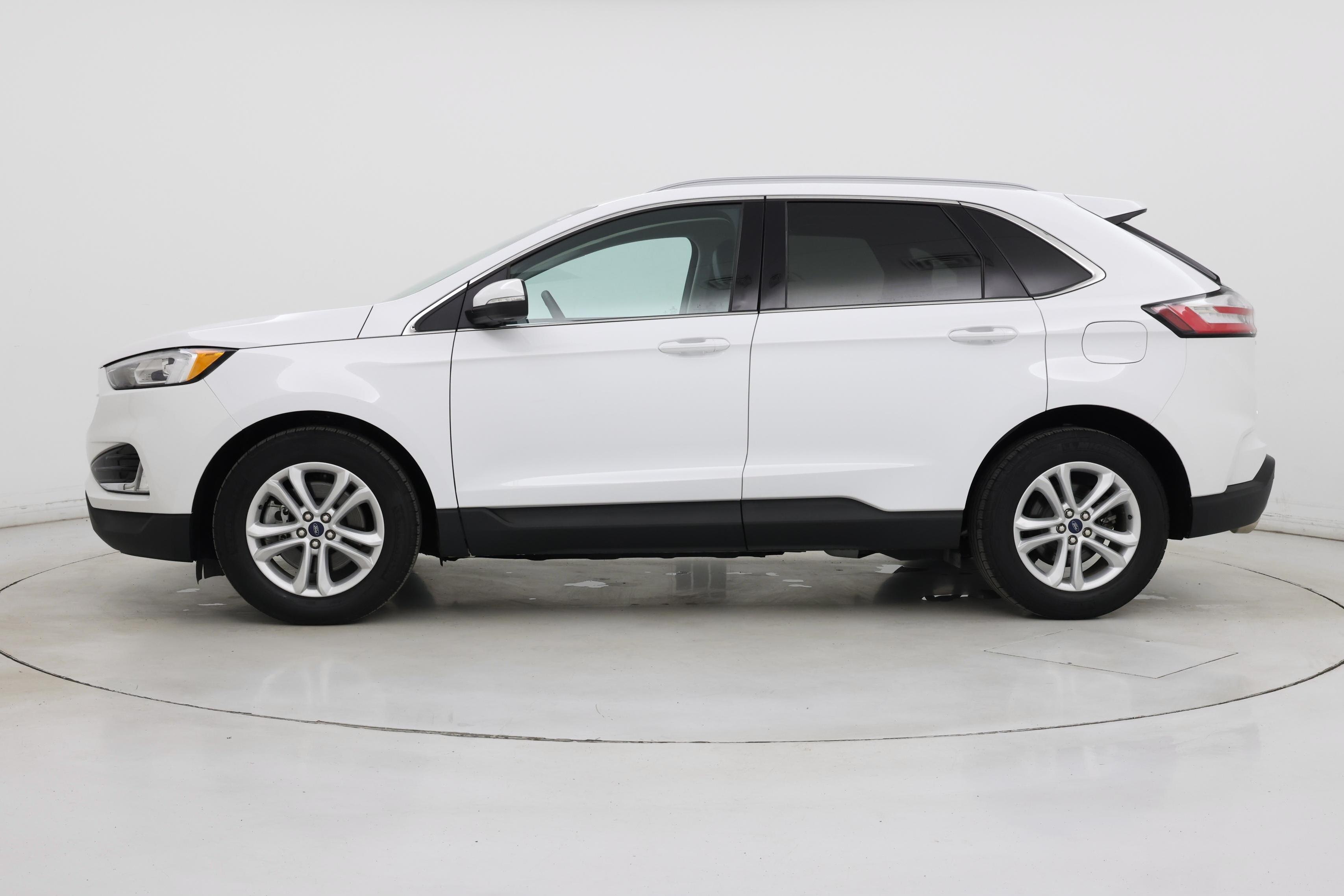 Thumbnail: 2020 Ford Edge - 3