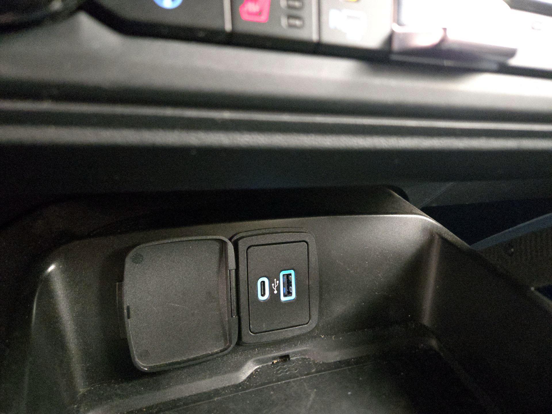 Thumbnail: 2022 Ford Bronco - 19