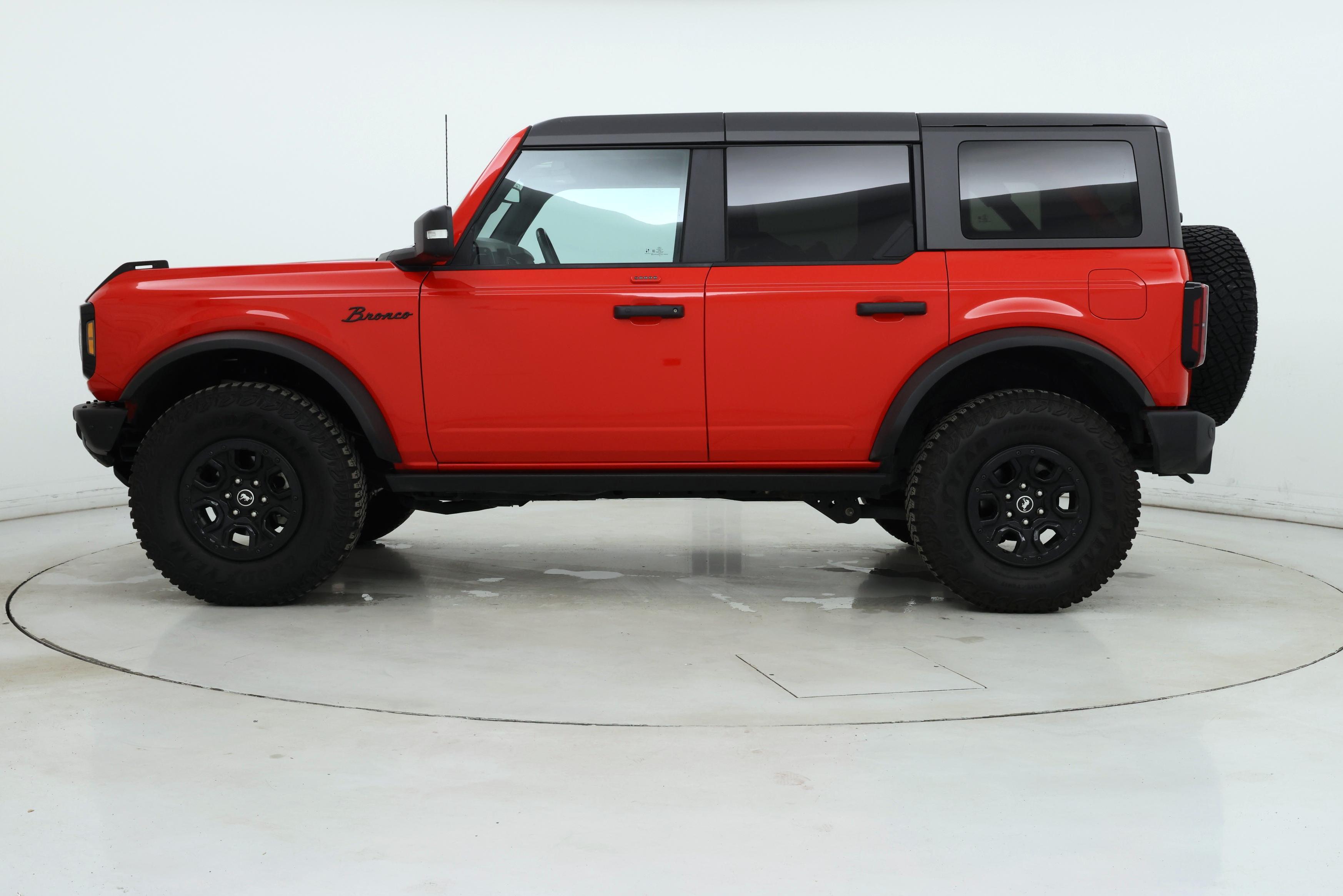 Thumbnail: 2022 Ford Bronco - 3