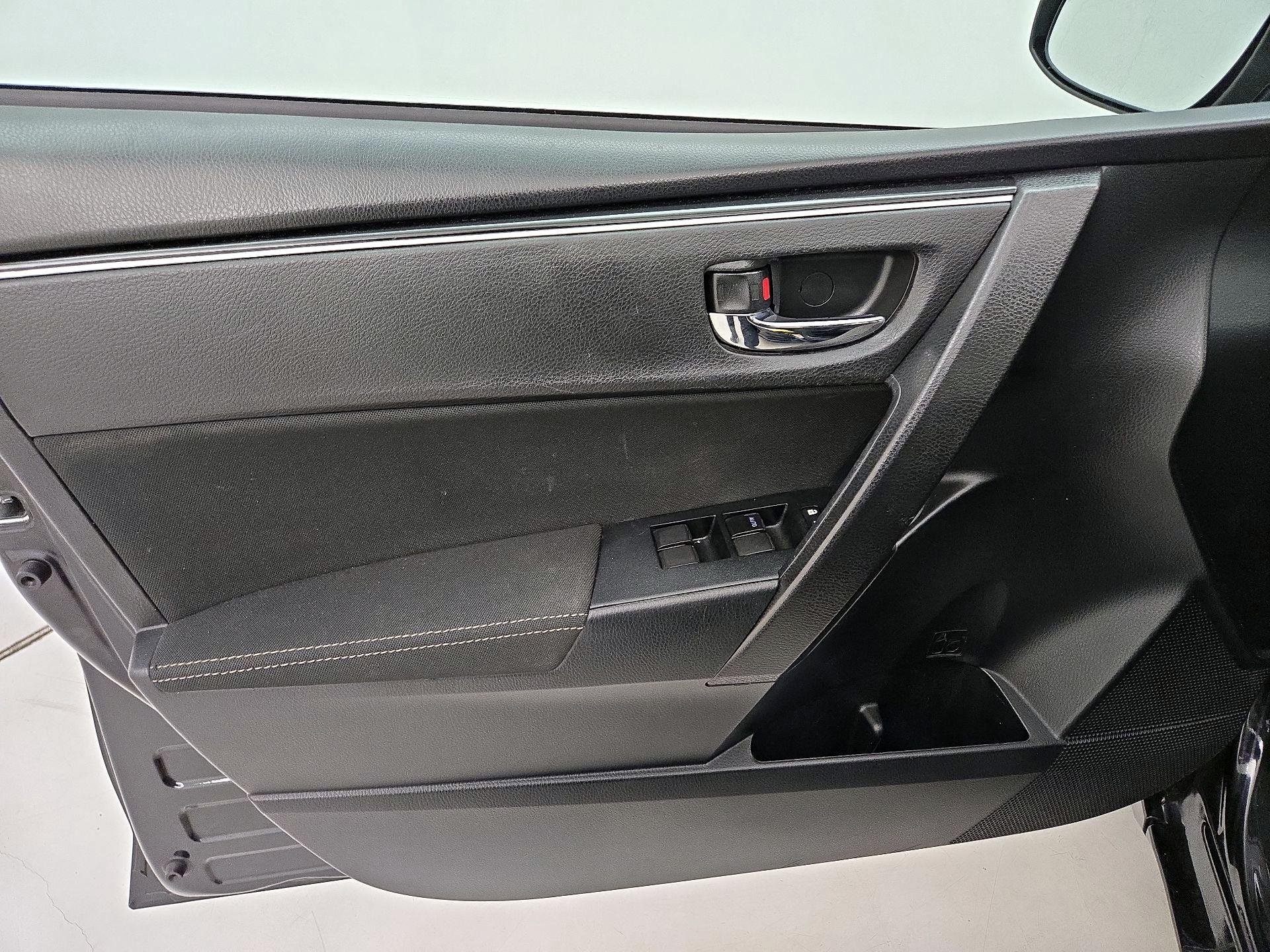 Thumbnail: 2019 Toyota Corolla - 12