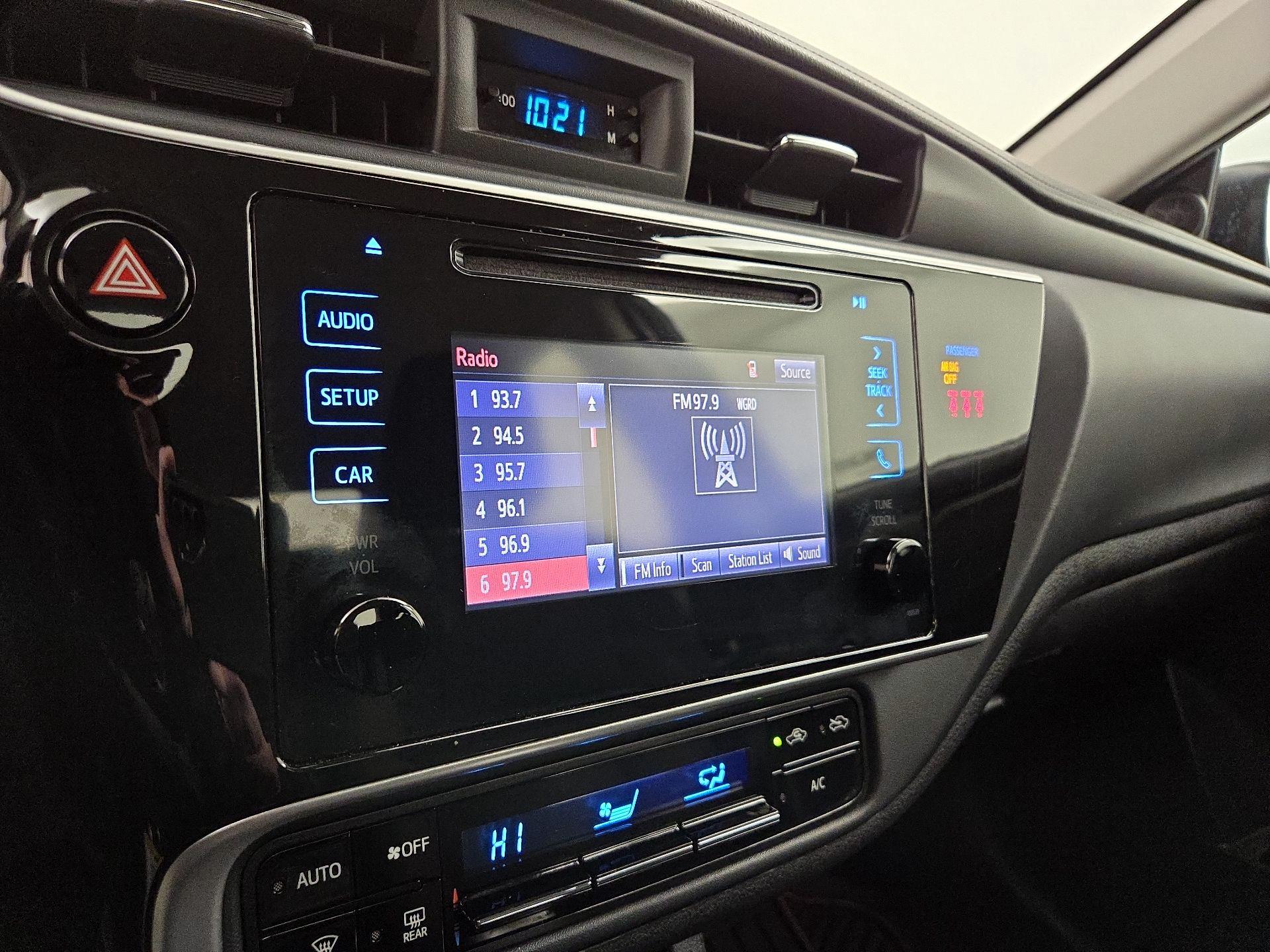 Thumbnail: 2019 Toyota Corolla - 15