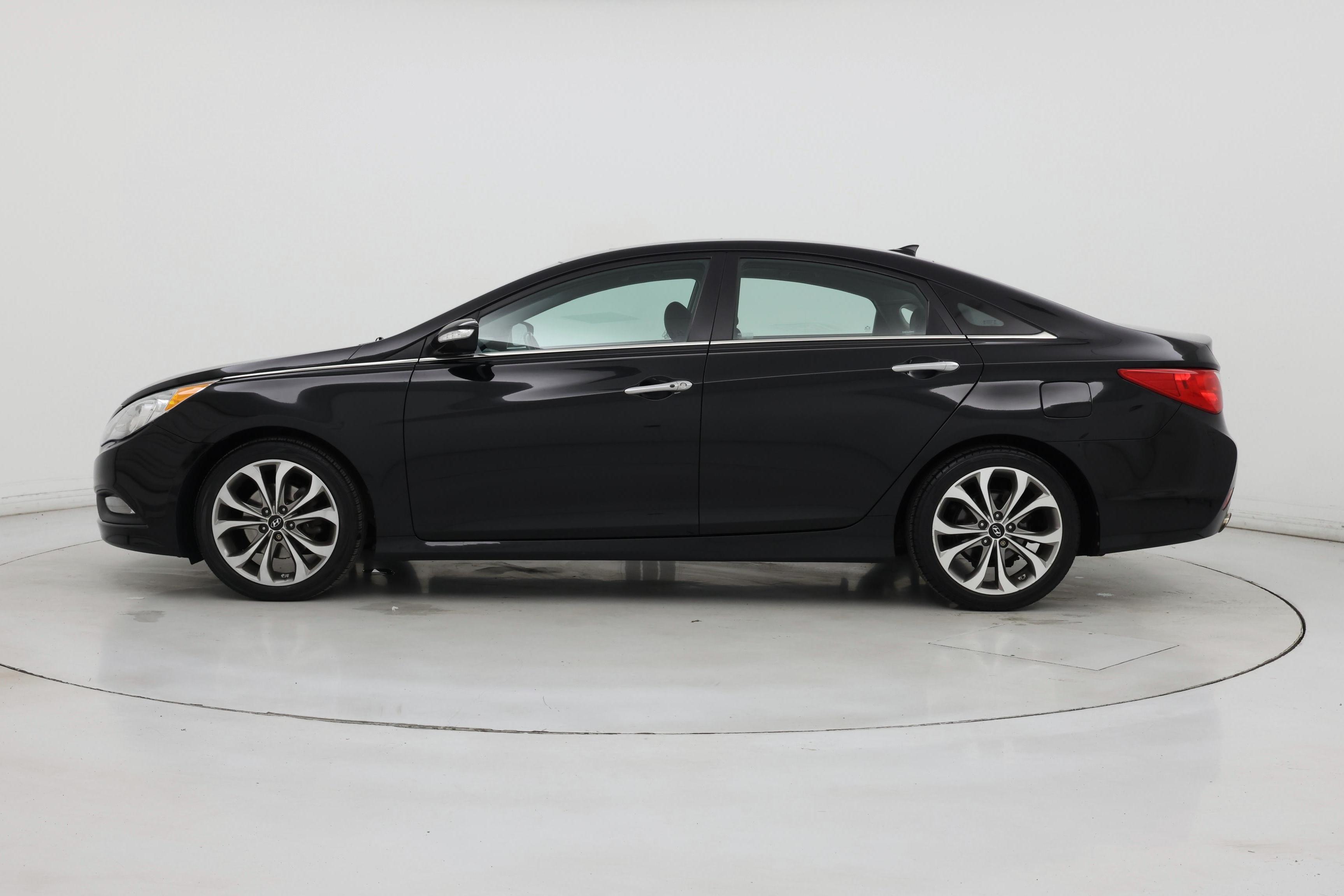 Thumbnail: 2014 Hyundai Sonata - 3
