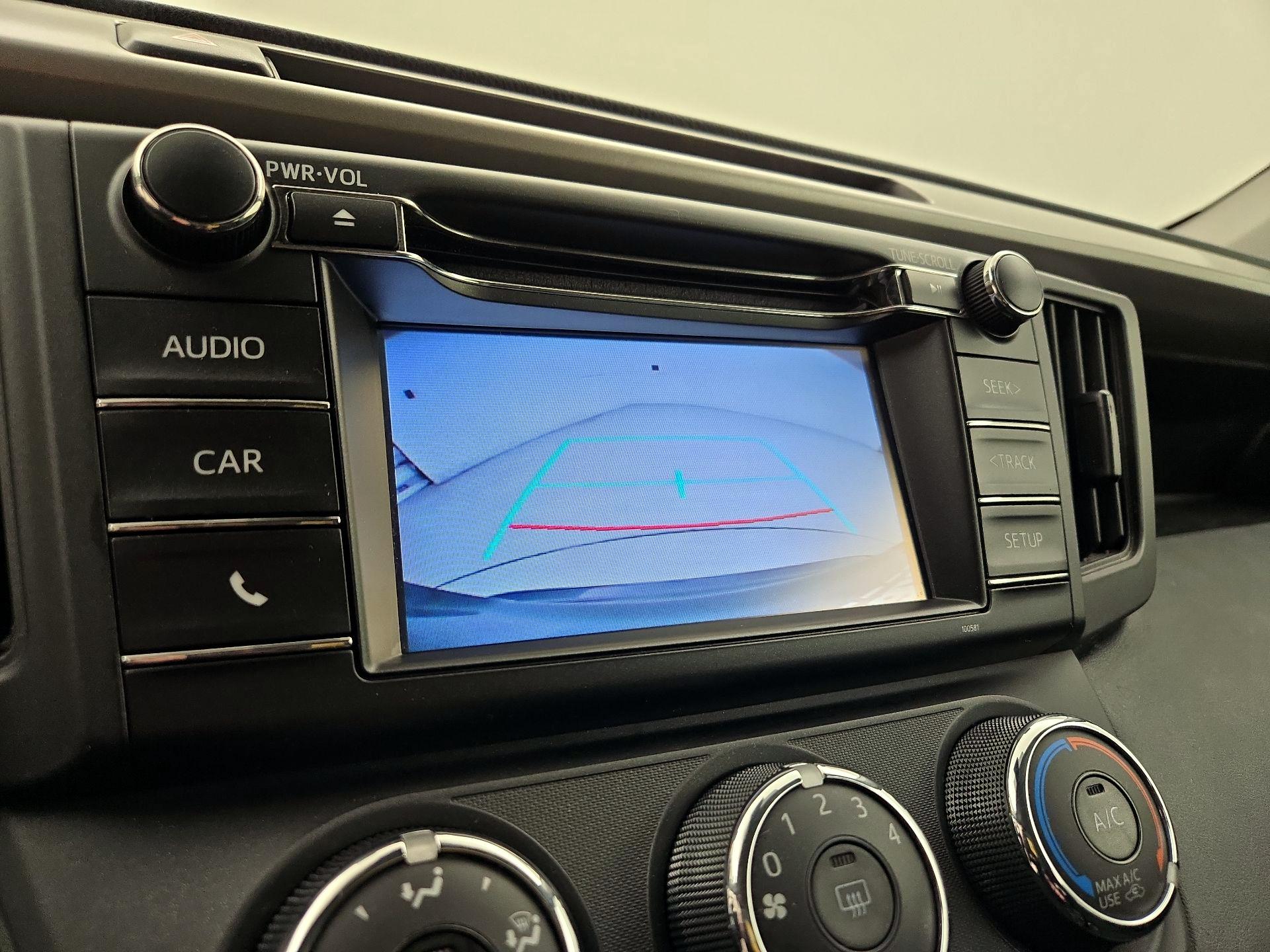 Thumbnail: 2018 Toyota RAV4 - 14