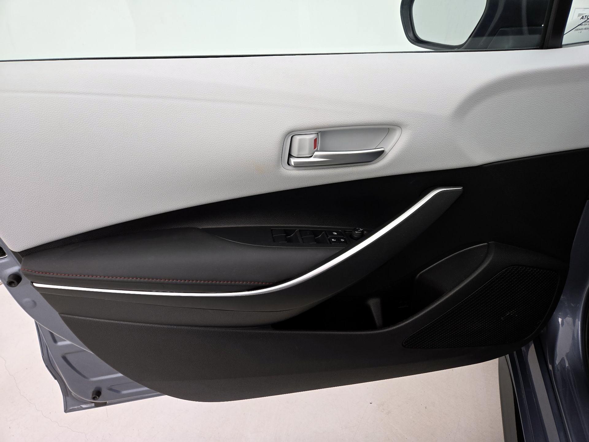 Thumbnail: 2023 Toyota Corolla - 12