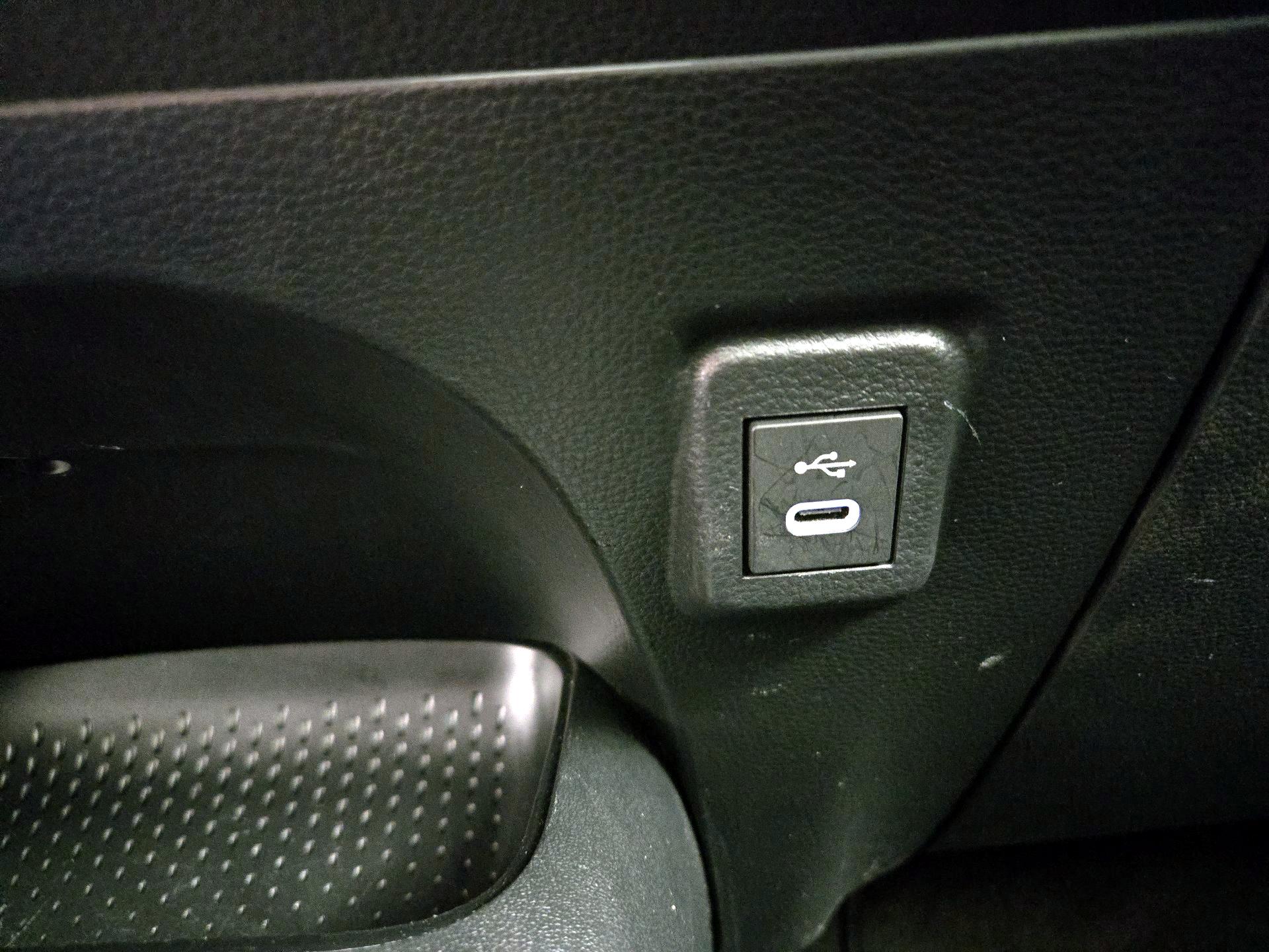 Thumbnail: 2023 Toyota Corolla - 18