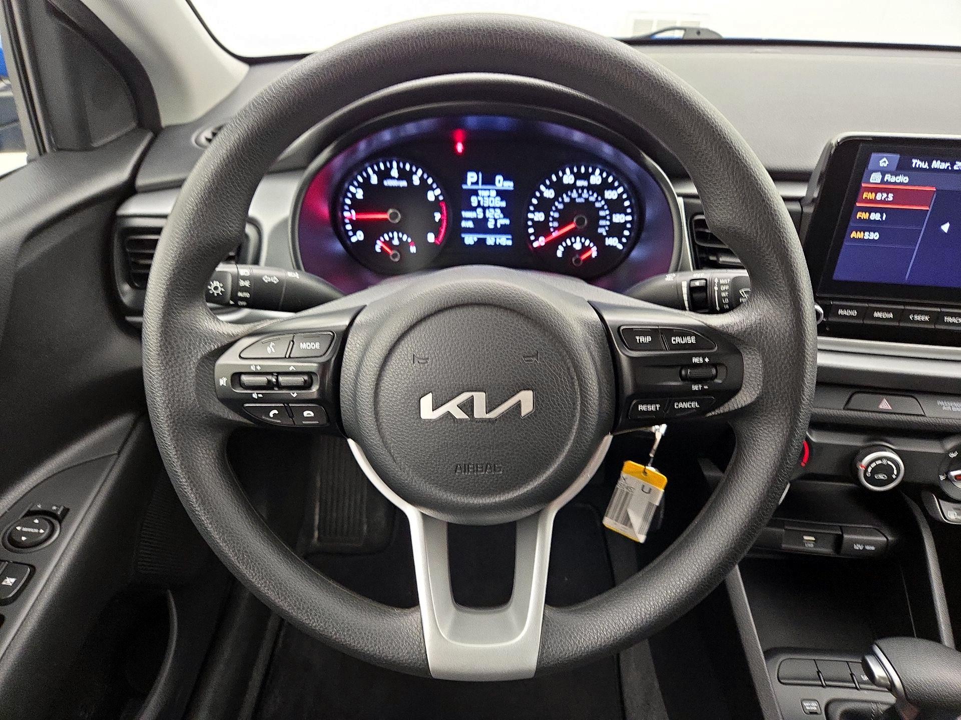 Thumbnail: 2022 Kia Rio - 10