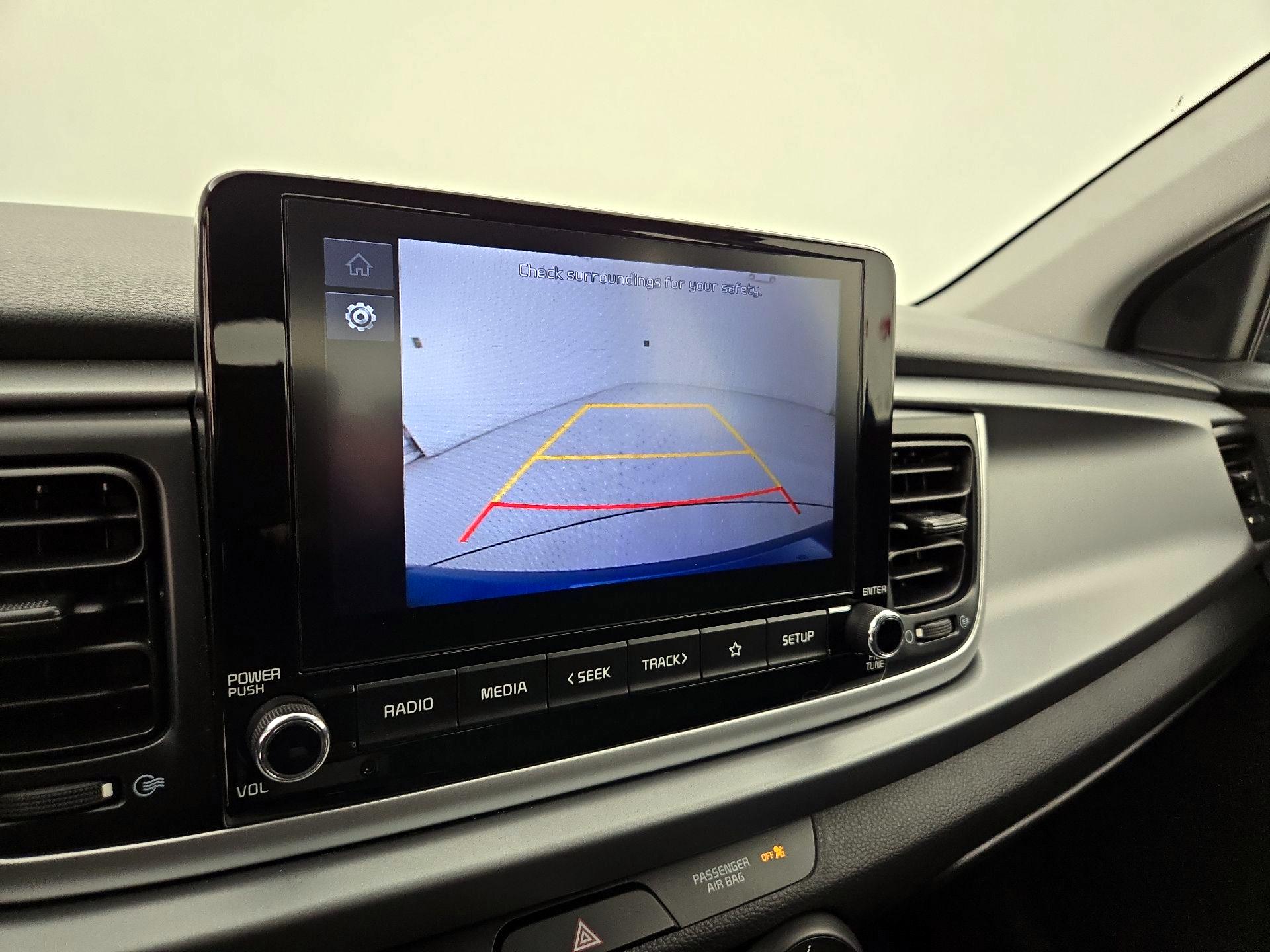 Thumbnail: 2022 Kia Rio - 14