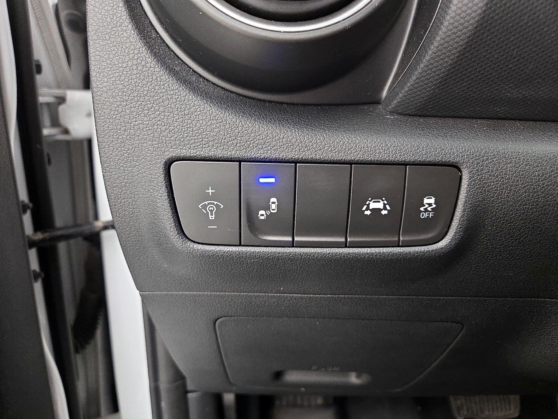 Thumbnail: 2019 Hyundai Kona - 13