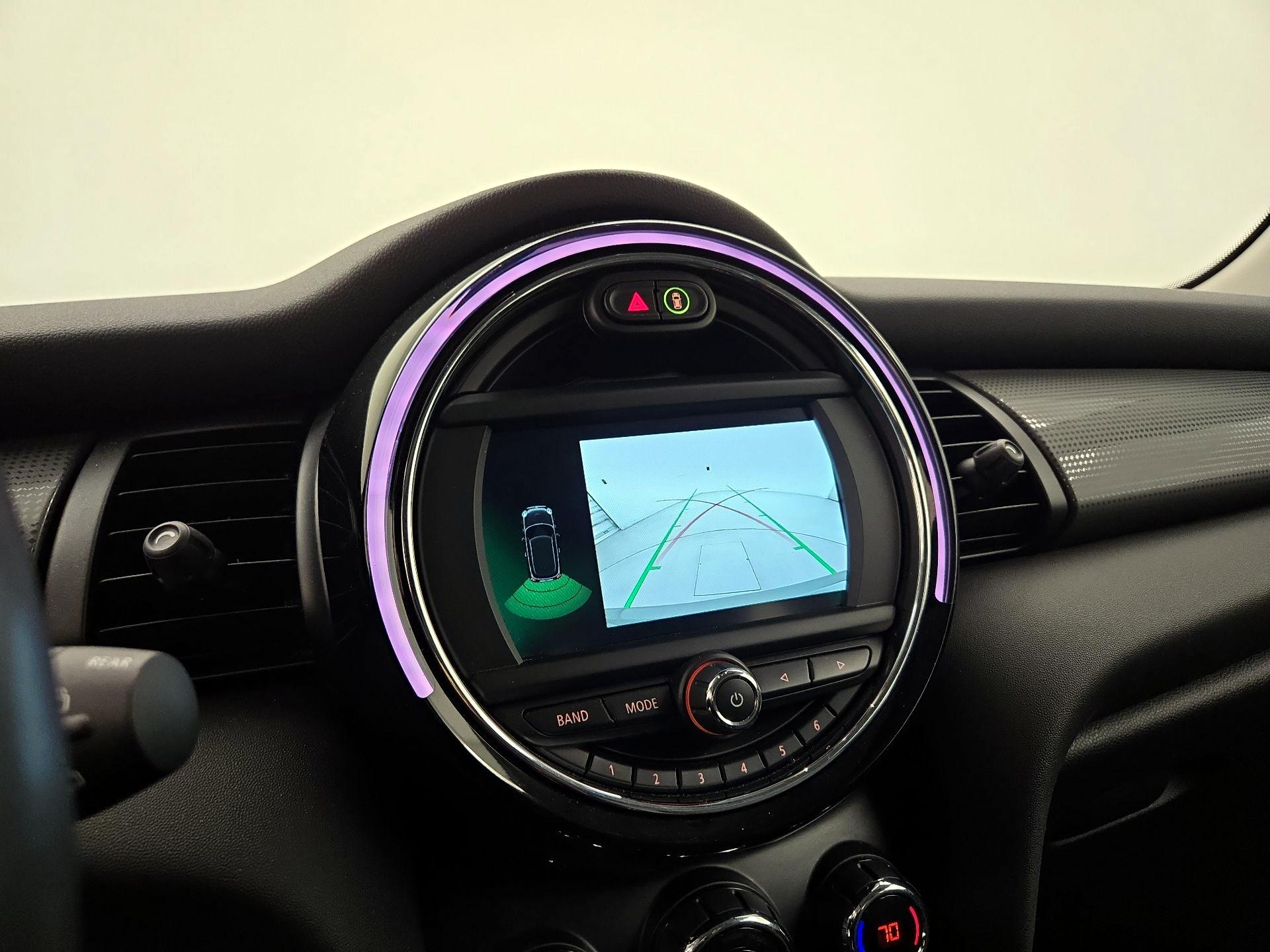 Thumbnail: 2020 MINI Cooper Hardtop - 14