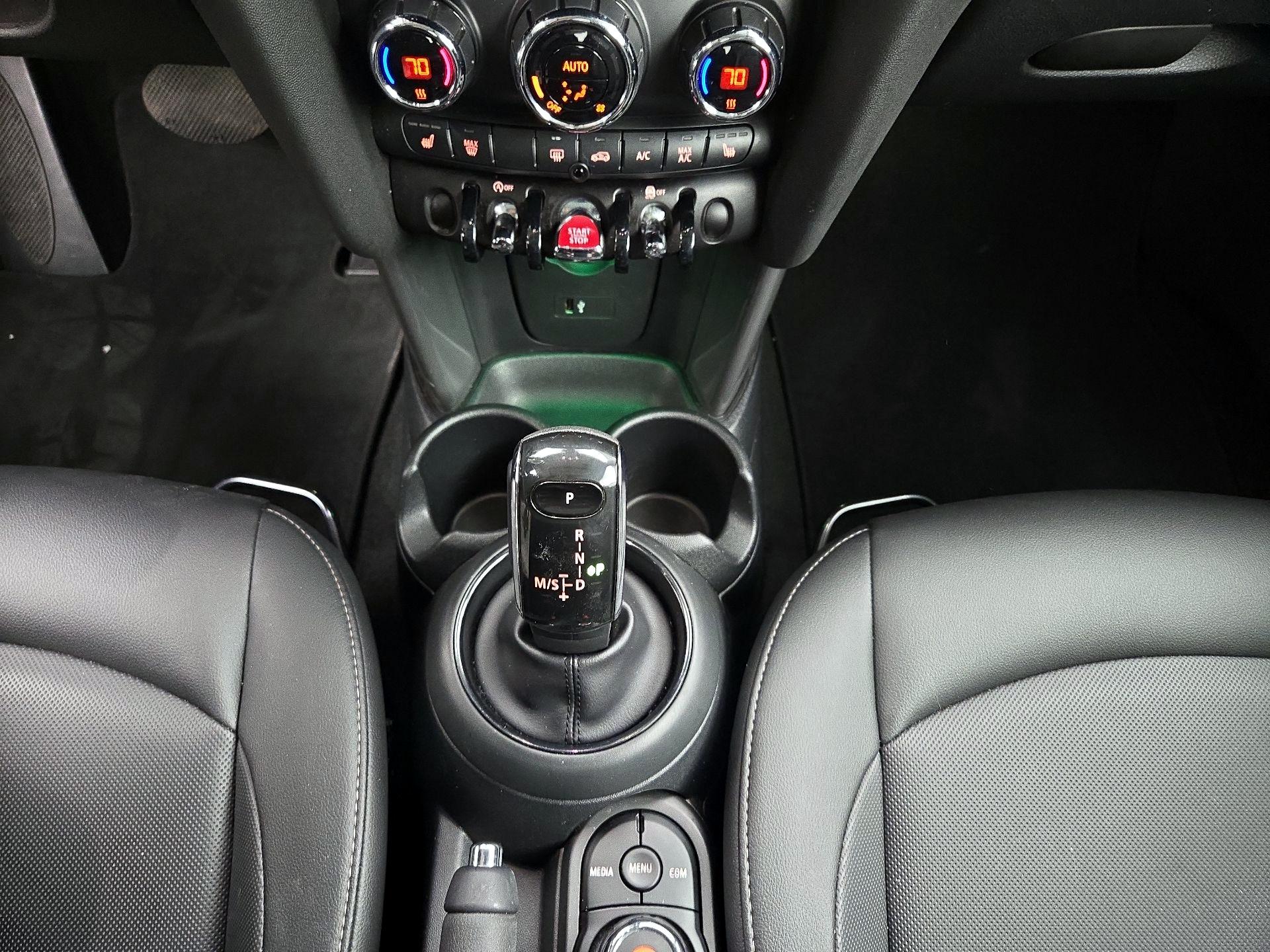 Thumbnail: 2020 MINI Cooper Hardtop - 17