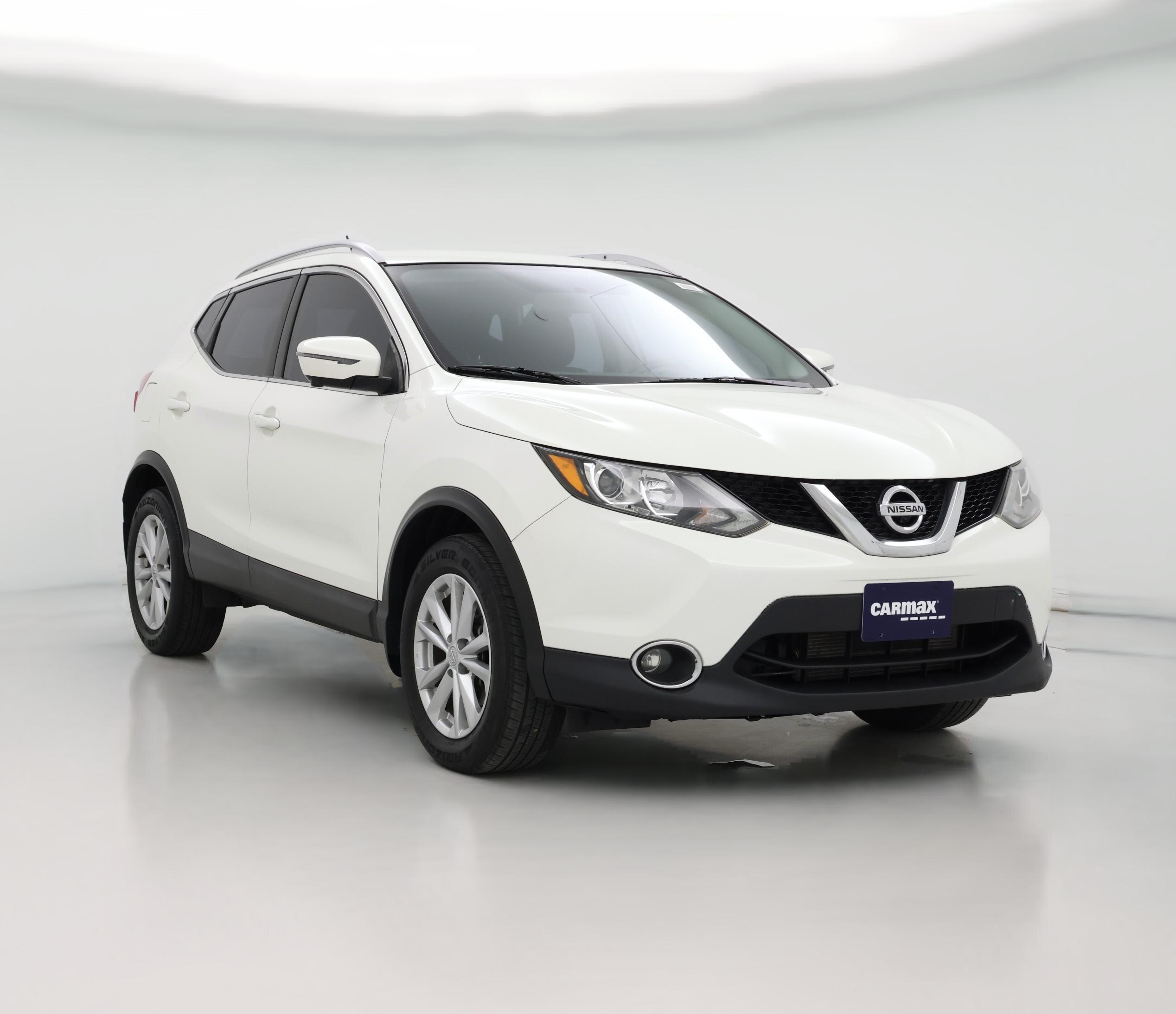 Thumbnail: 2017 Nissan Rogue Sport - 1