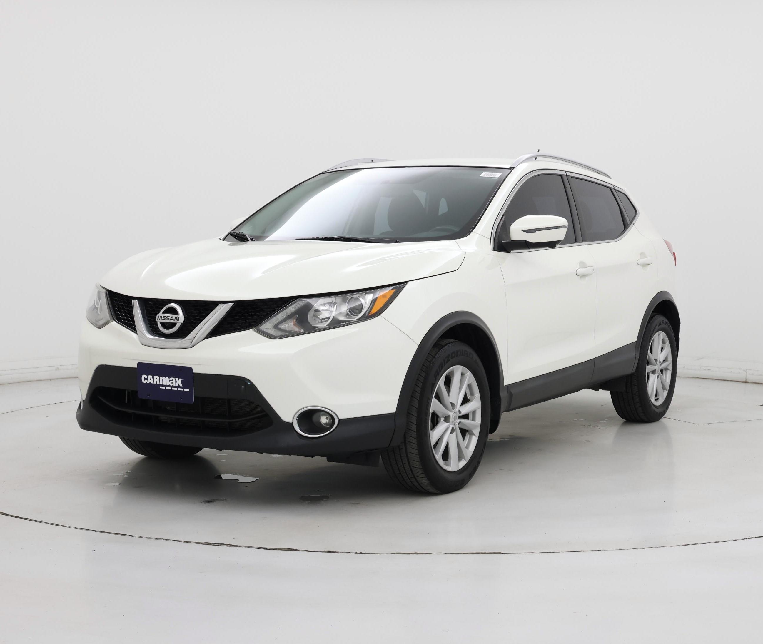 Thumbnail: 2017 Nissan Rogue Sport - 4
