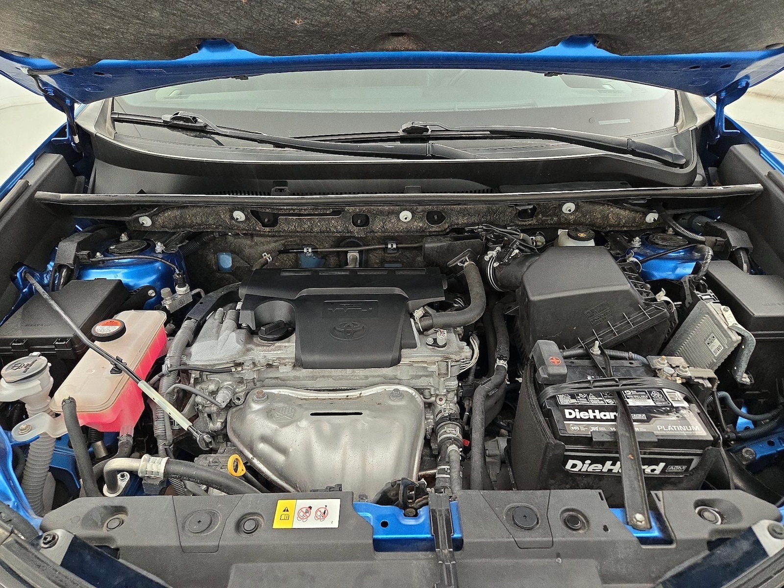 2016 Toyota RAV4 SE - Photo 23
