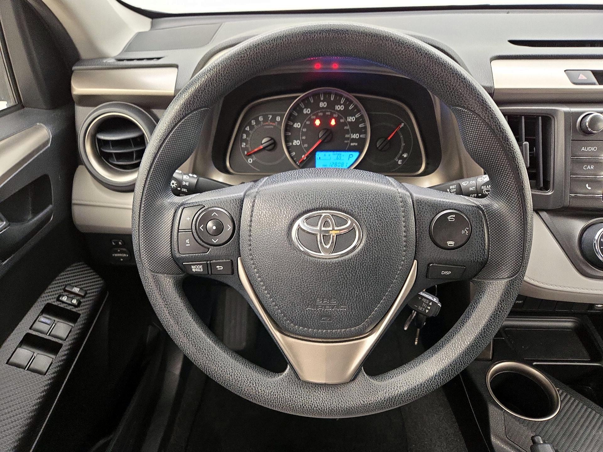 Thumbnail: 2014 Toyota RAV4 - 10